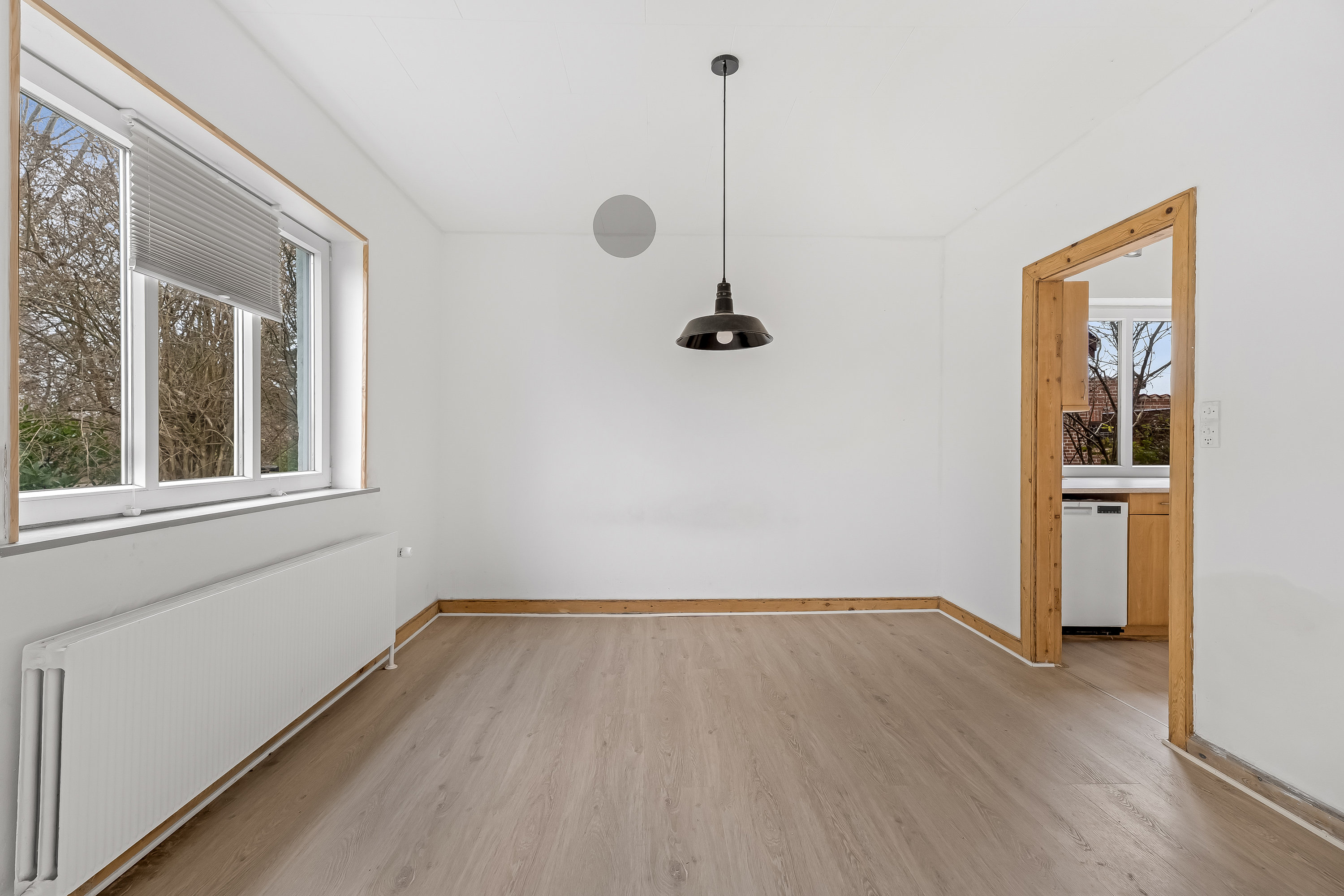 Fremhævet stue billede i fuldskærmstilstand. Billede af Keldernæsvej 24, 4952 Stokkemarke