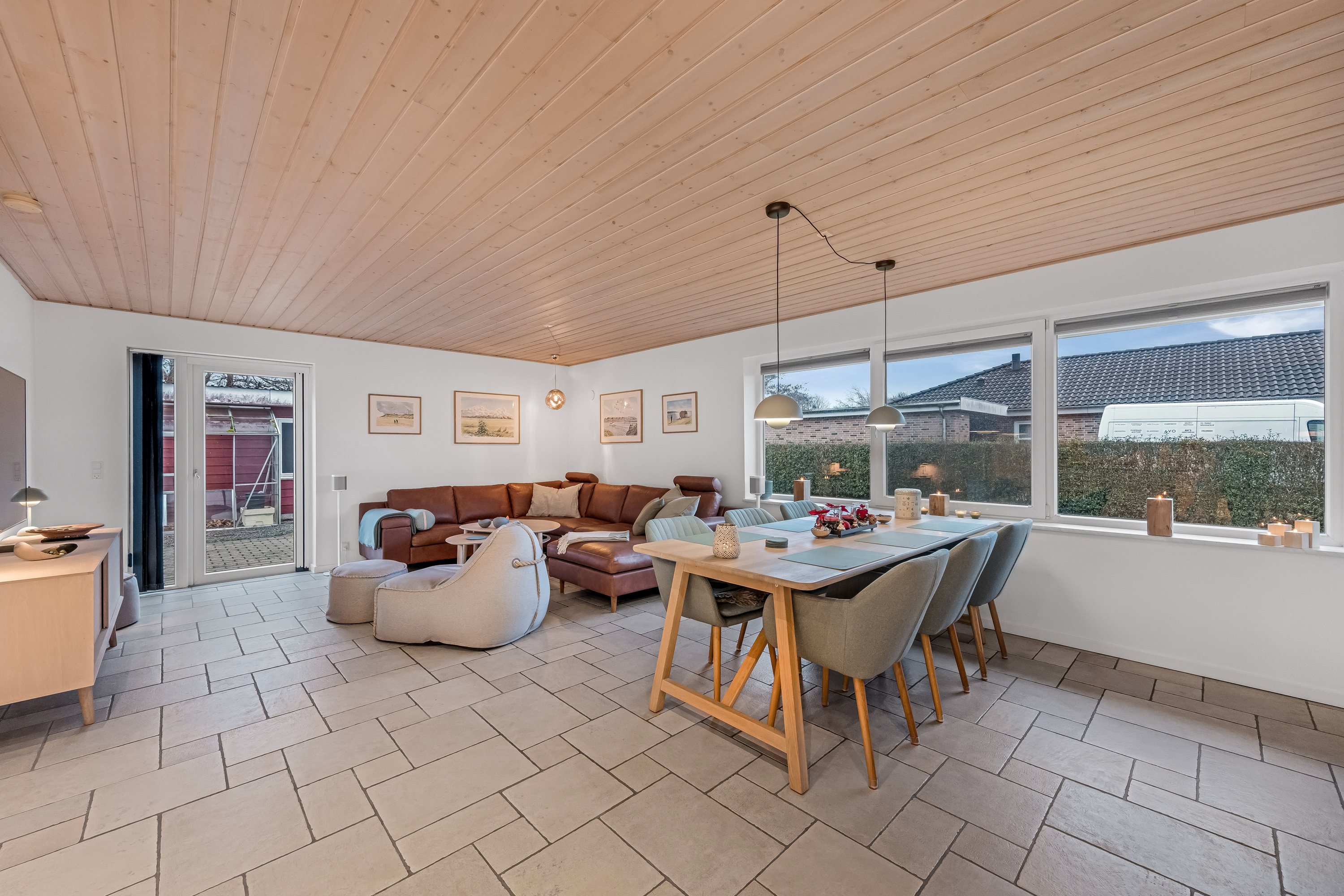 Fremhævet stue billede i fuldskærmstilstand. Billede af Nørredige 4, Nr Bork, 6893 Hemmet