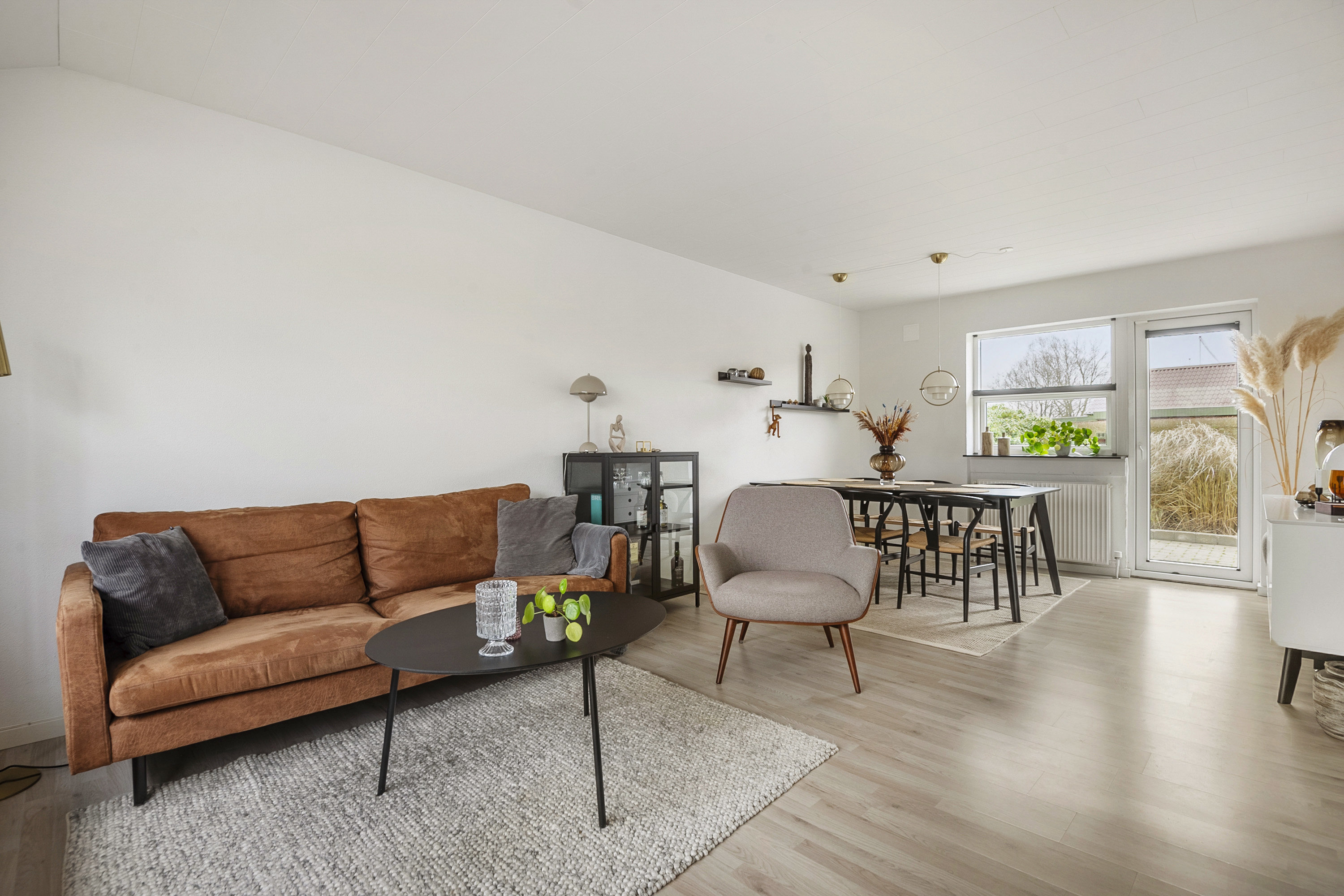 Fremhævet stue billede i fuldskærmstilstand. Billede af Villavej 31, Varde, 6800 Varde