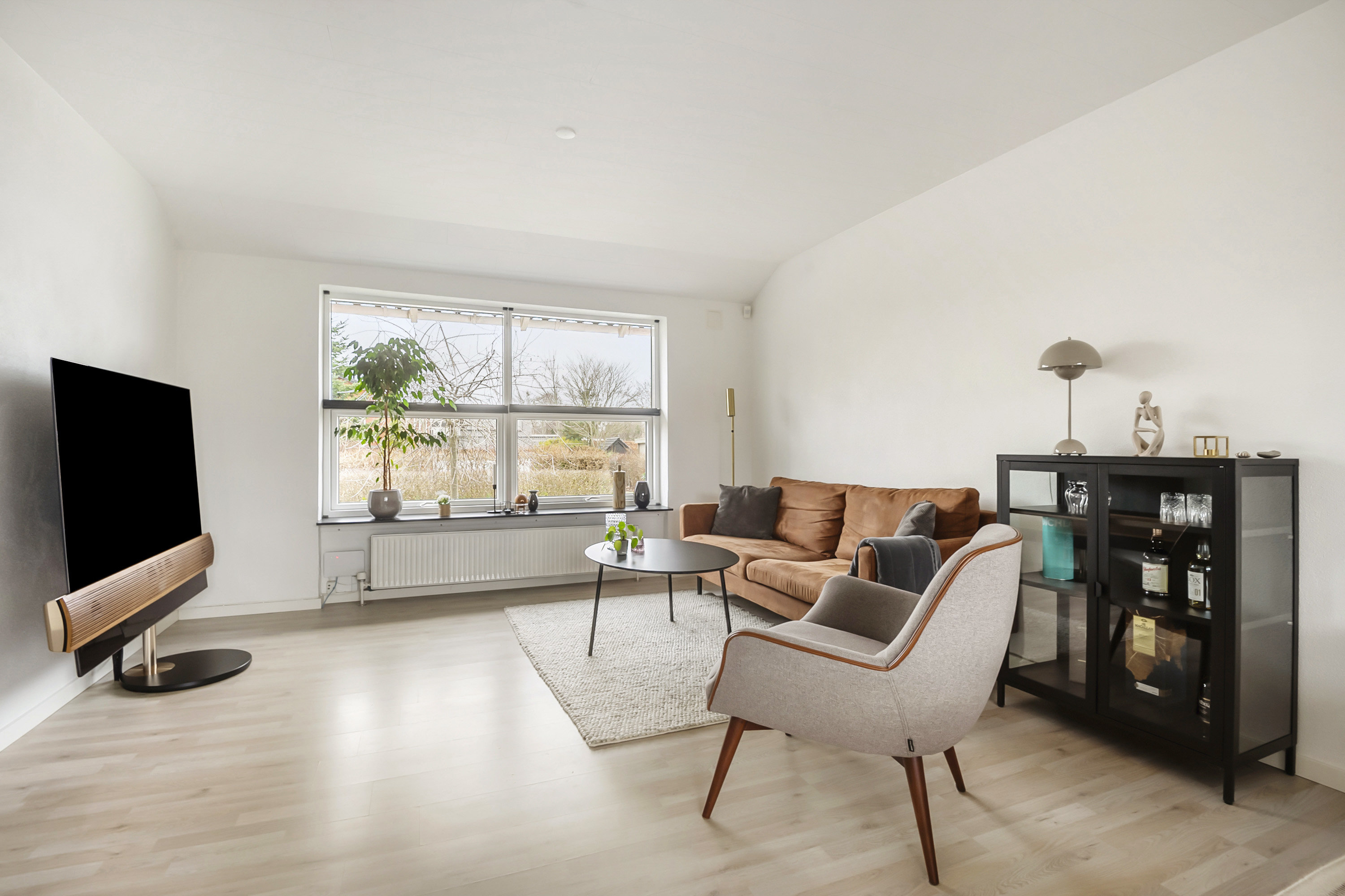 Fremhævet stue billede i fuldskærmstilstand. Billede af Villavej 31, Varde, 6800 Varde