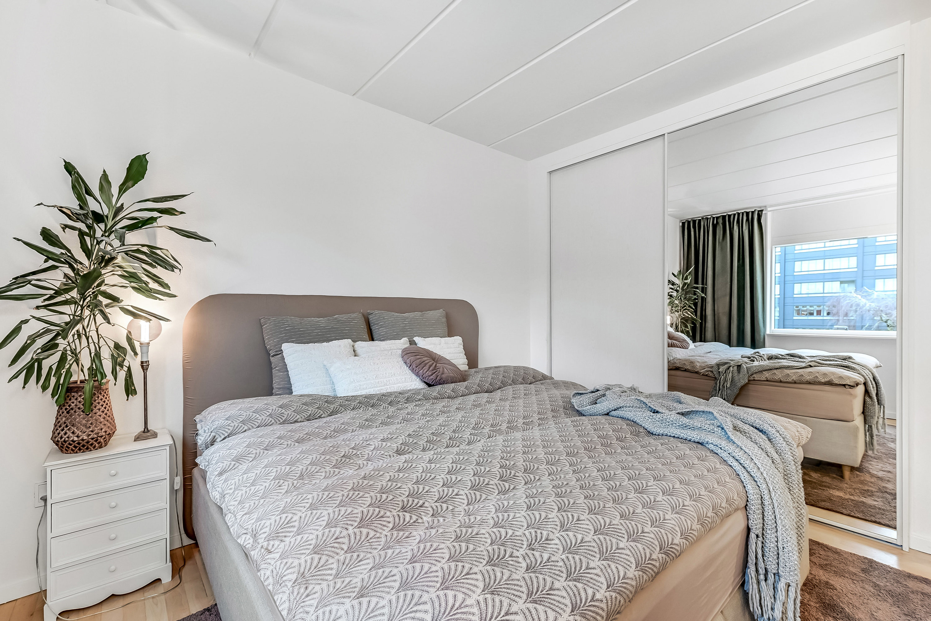 Fremhævet værelse billede i fuldskærmstilstand. Billede af Skoleparken 15, 1. th., 6705 Esbjerg Ø