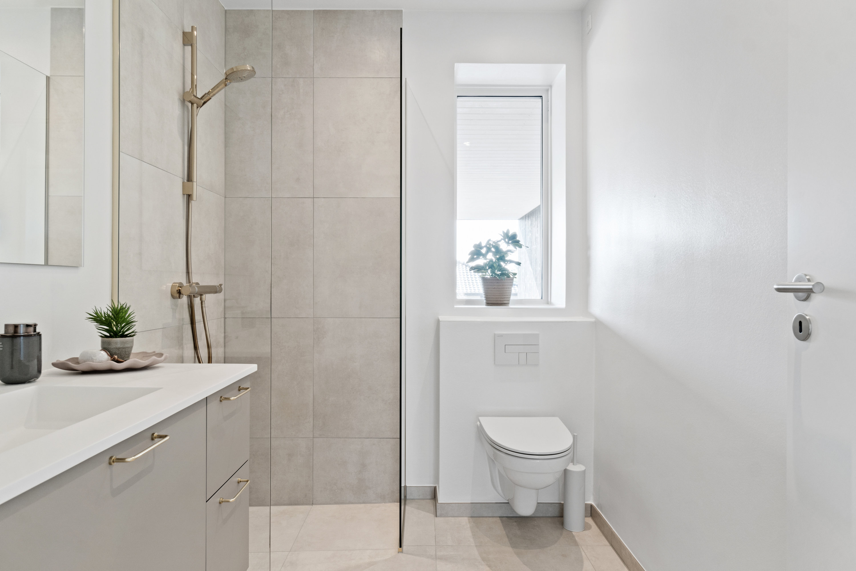 Fremhævet badeværelse billede i fuldskærmstilstand. Billede af Hashøjvænget 2, Slots Bjergby, 4200 Slagelse