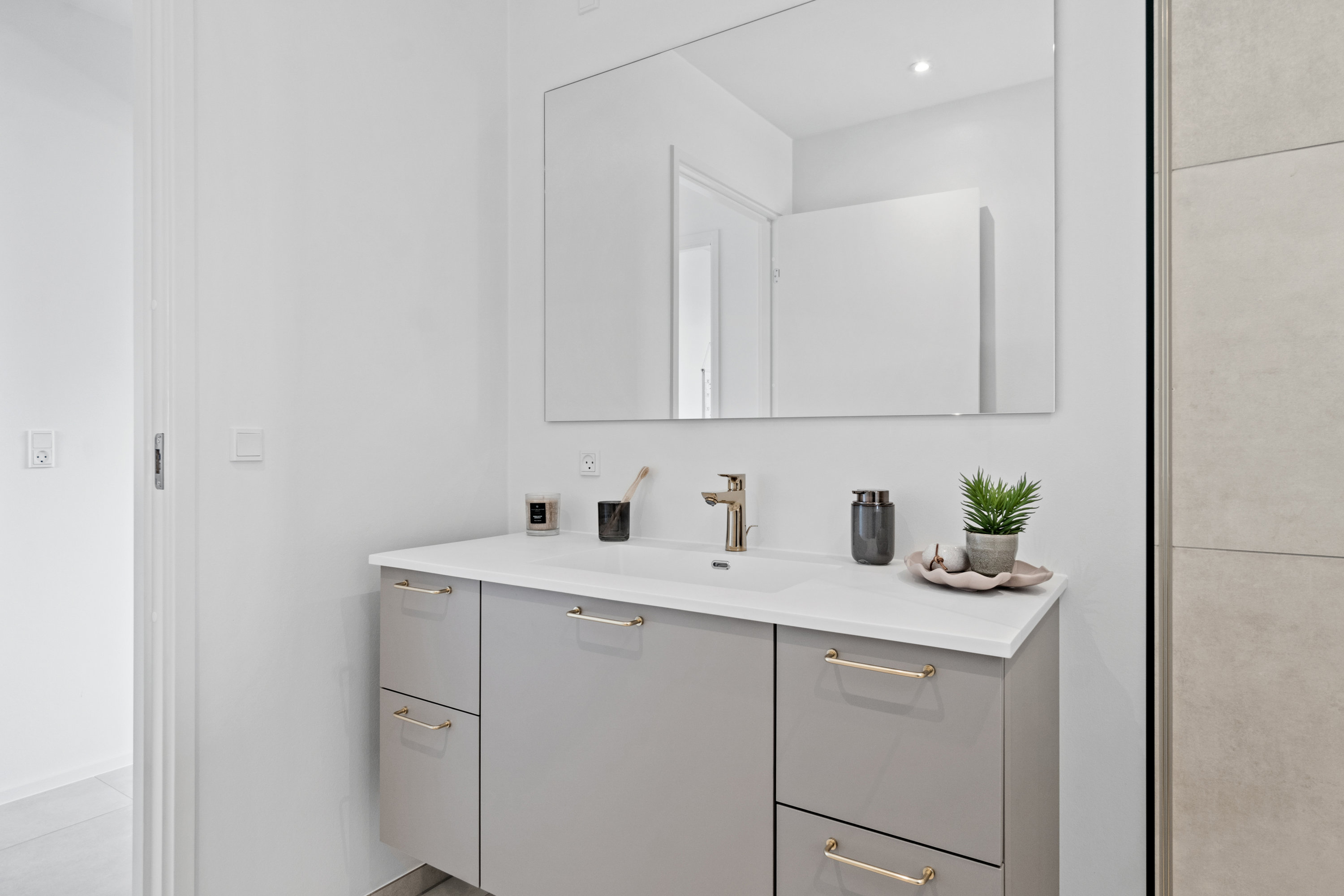 Fremhævet badeværelse billede i fuldskærmstilstand. Billede af Hashøjvænget 2, Slots Bjergby, 4200 Slagelse