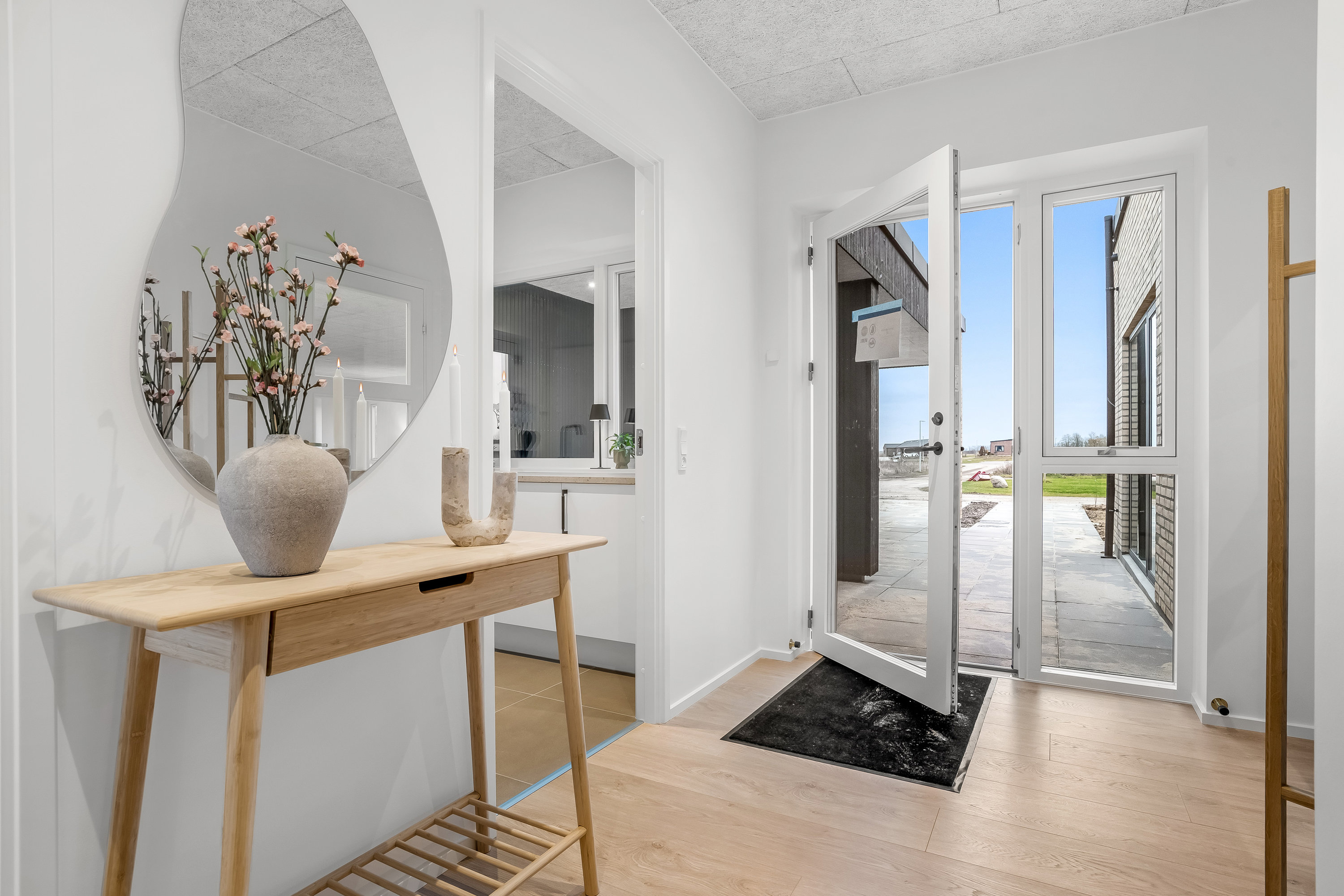 Fremhævet entré billede i fuldskærmstilstand. Billede af Dåhjorten 10, Halgårde, 7500 Holstebro