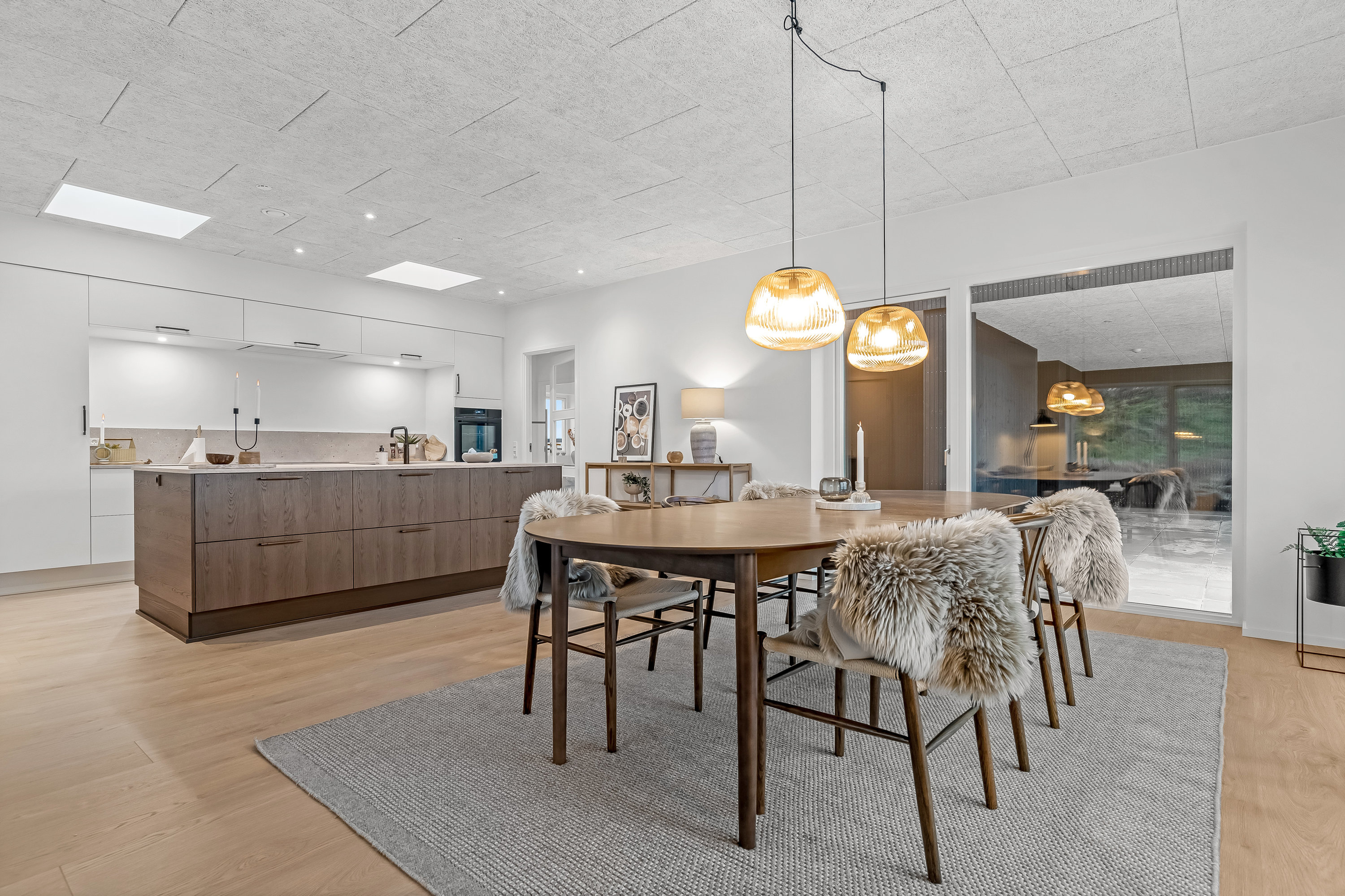 Fremhævet køkken alrum billede i fuldskærmstilstand. Billede af Dåhjorten 10, Halgårde, 7500 Holstebro