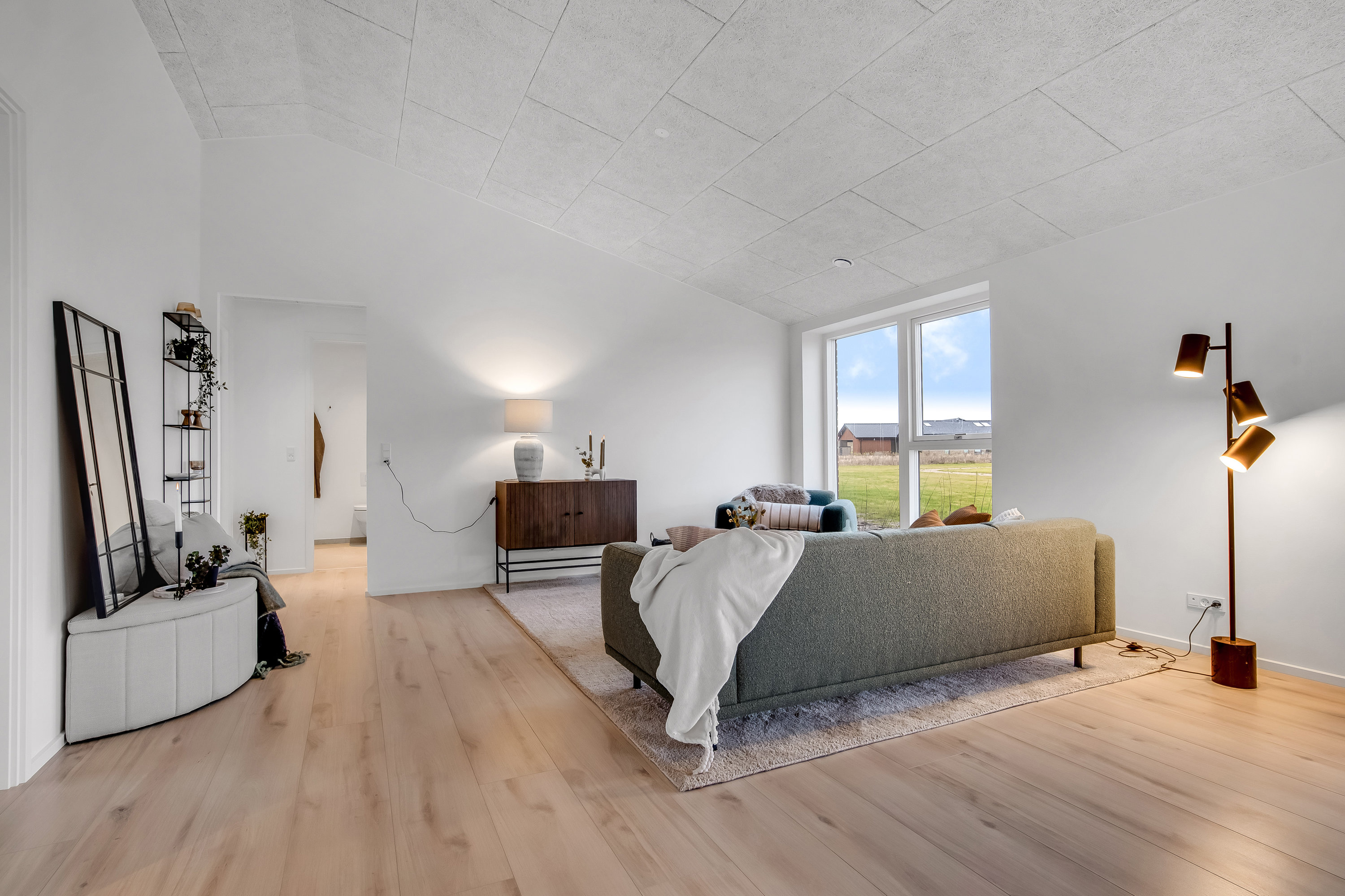 Fremhævet stue billede i fuldskærmstilstand. Billede af Råbukken 12, Halgårde, 7500 Holstebro