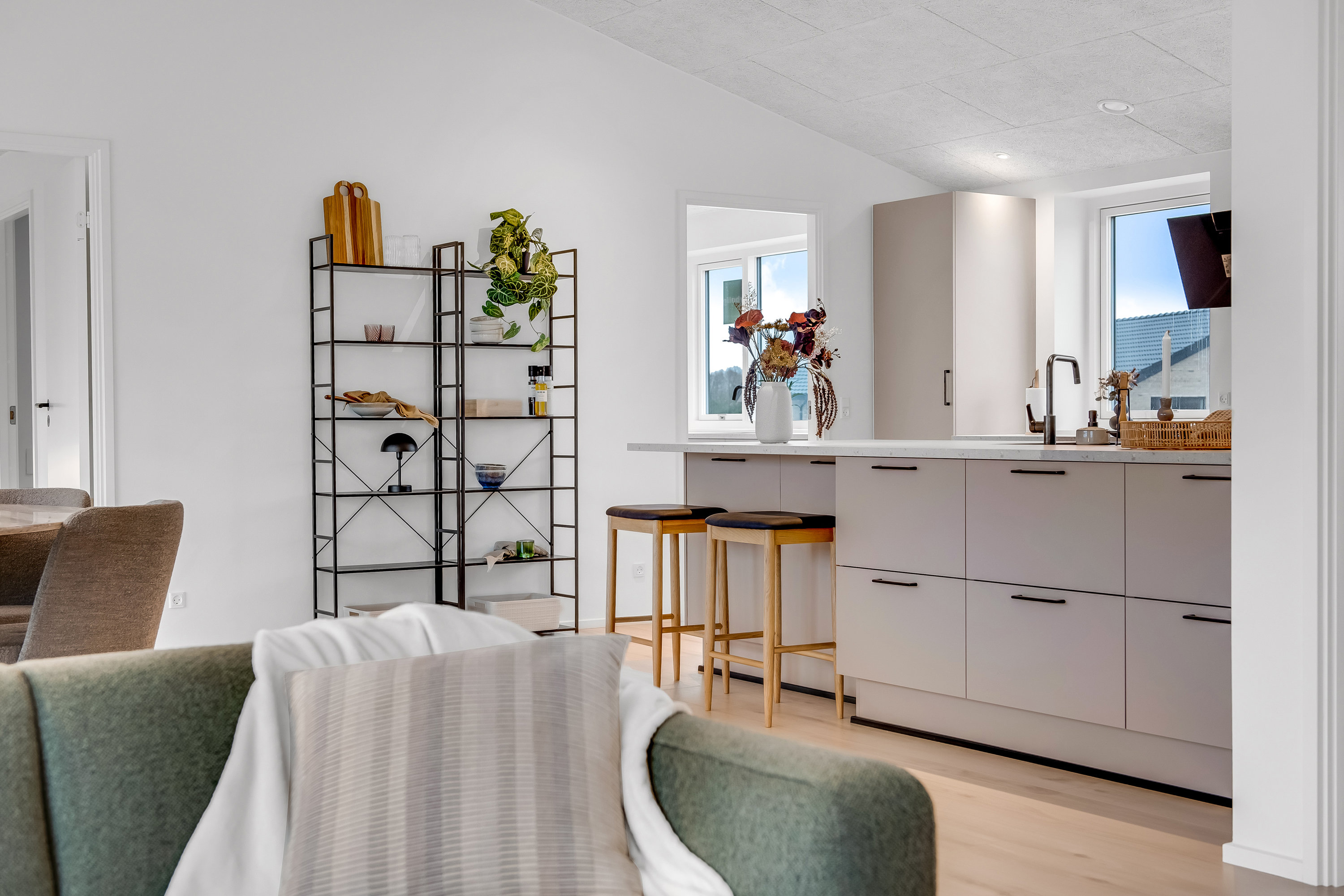 Fremhævet køkken billede i fuldskærmstilstand. Billede af Råbukken 12, Halgårde, 7500 Holstebro