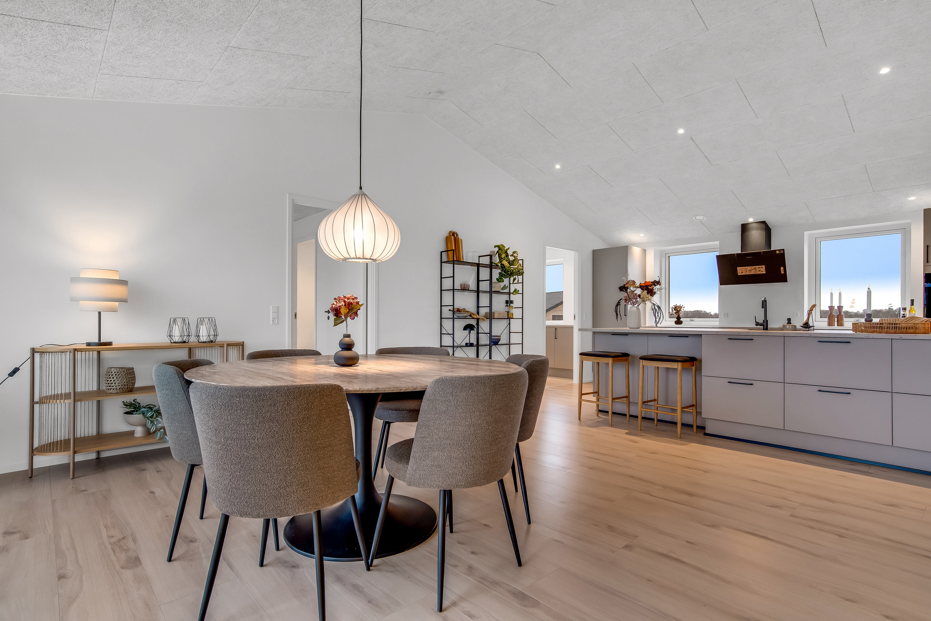 Fremhævet køkken alrum billede i fuldskærmstilstand. Billede af Råbukken 12, Halgårde, 7500 Holstebro