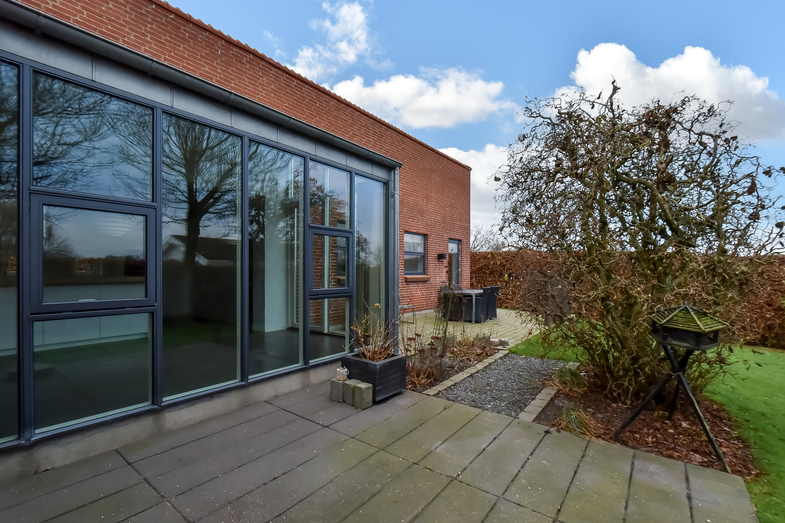 Fremhævet terrasse billede i fuldskærmstilstand. Billede af Østertorp 16, Gjellerup, 7400 Herning