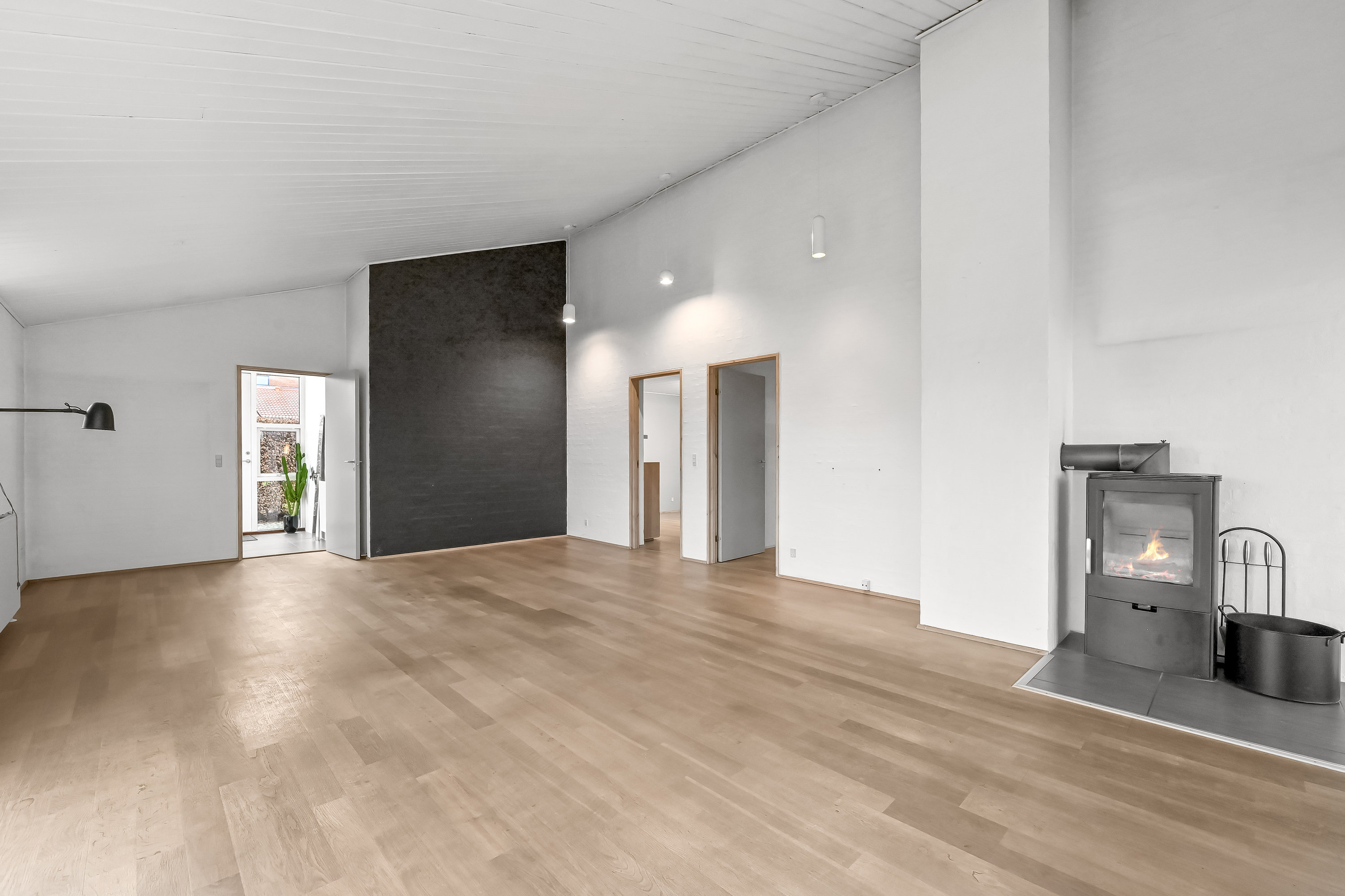 Fremhævet stue billede i fuldskærmstilstand. Billede af Østertorp 16, Gjellerup, 7400 Herning