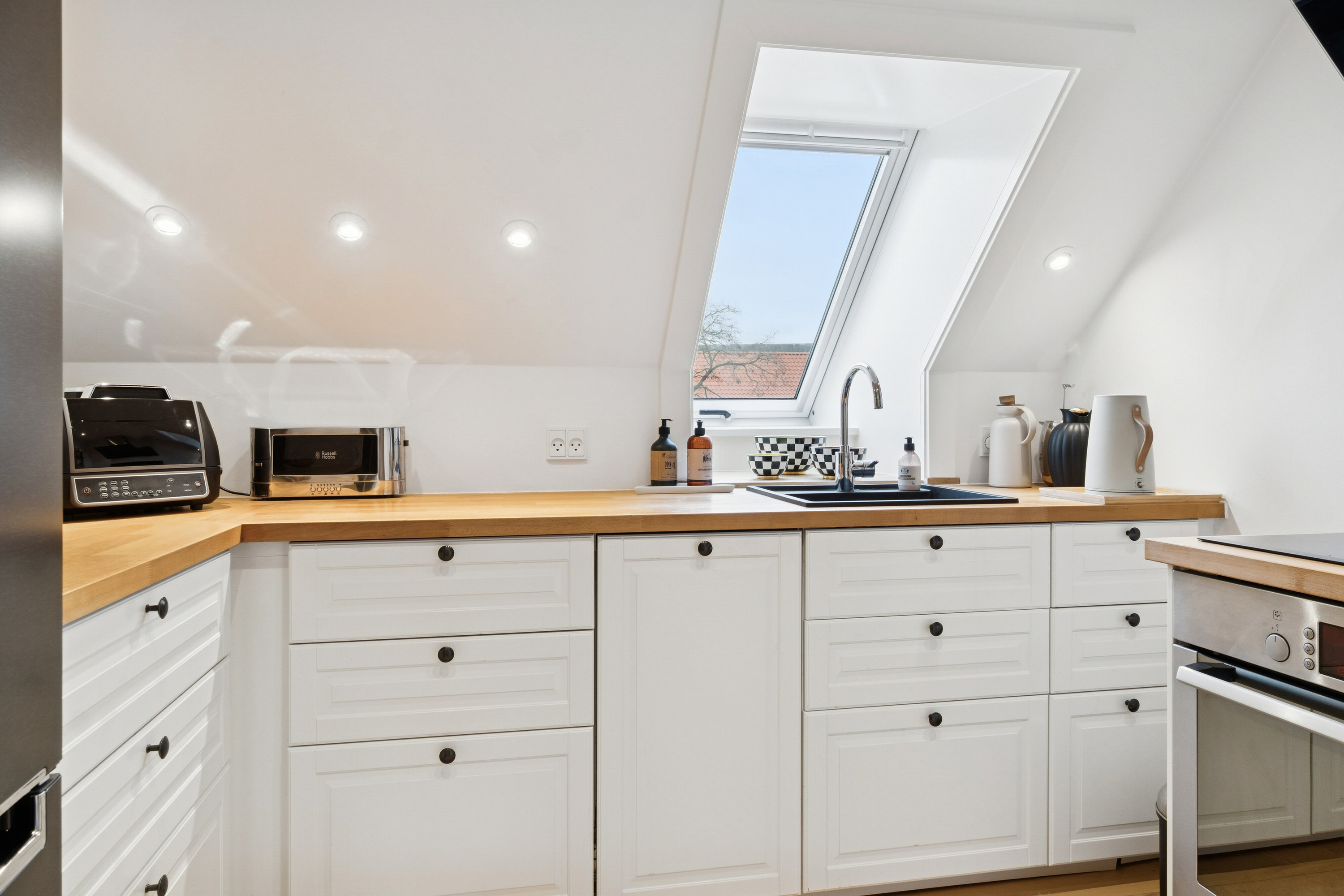 Miniaturebillede 1: køkken. Billede af Kongebakken 48, 3. tv., 4000 Roskilde