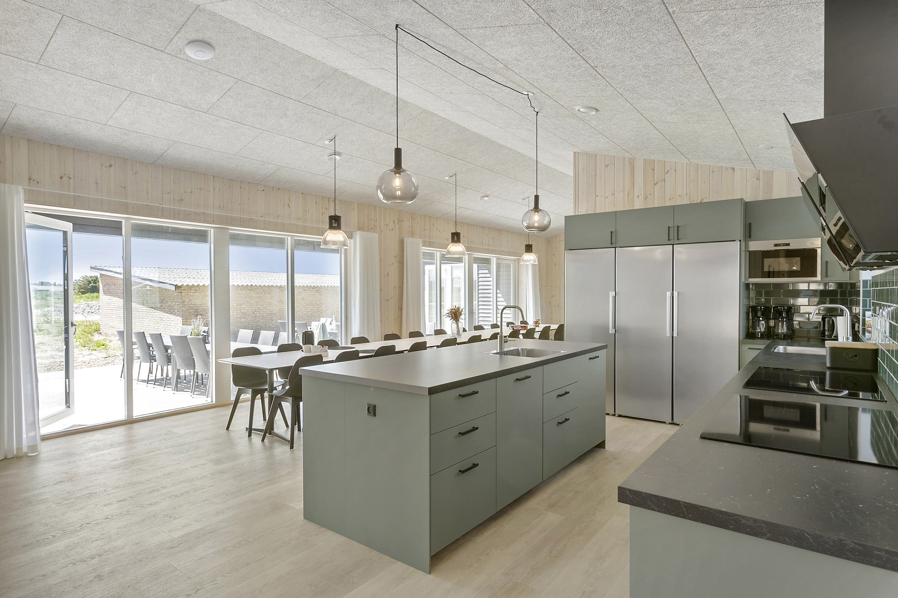 Miniaturebillede 2: køkken/alrum. Billede af Kallehaven 3, Åsendrup, 9480 Løkken