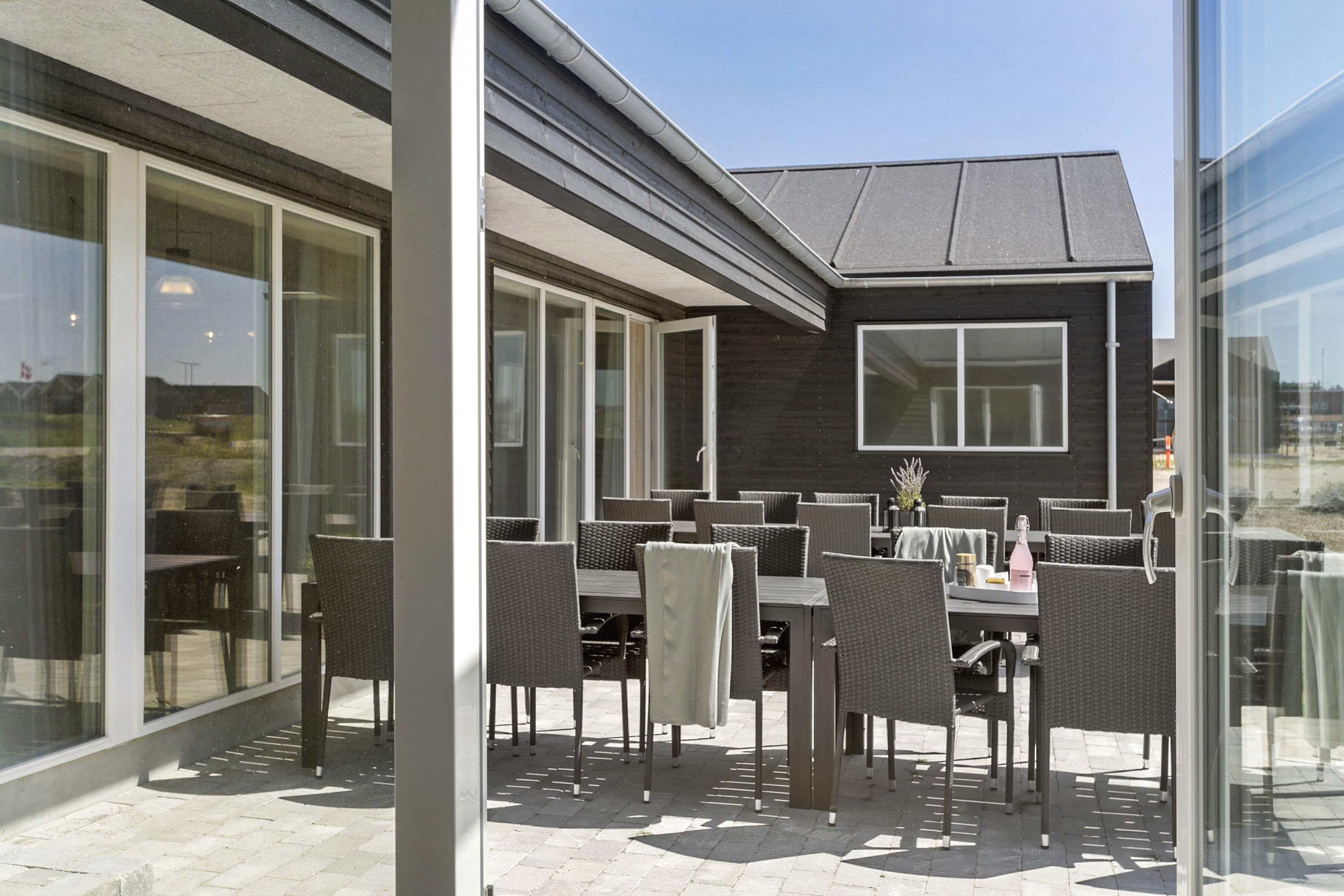 Fremhævet terrasse billede i fuldskærmstilstand. Billede af Kallehaven 3, Åsendrup, 9480 Løkken