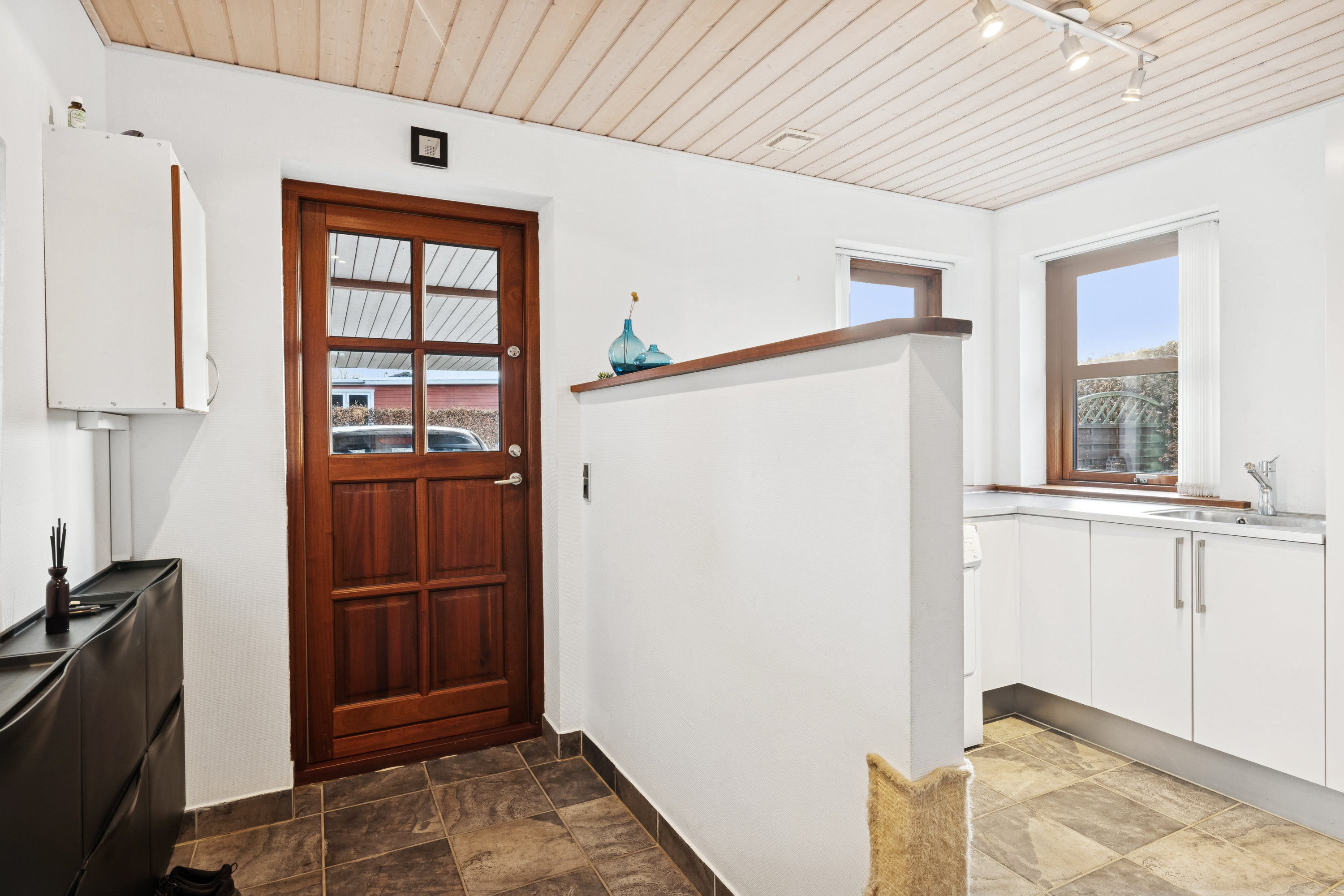 Fremhævet gang billede i fuldskærmstilstand. Billede af Blålyngen 11, 7470 Karup J