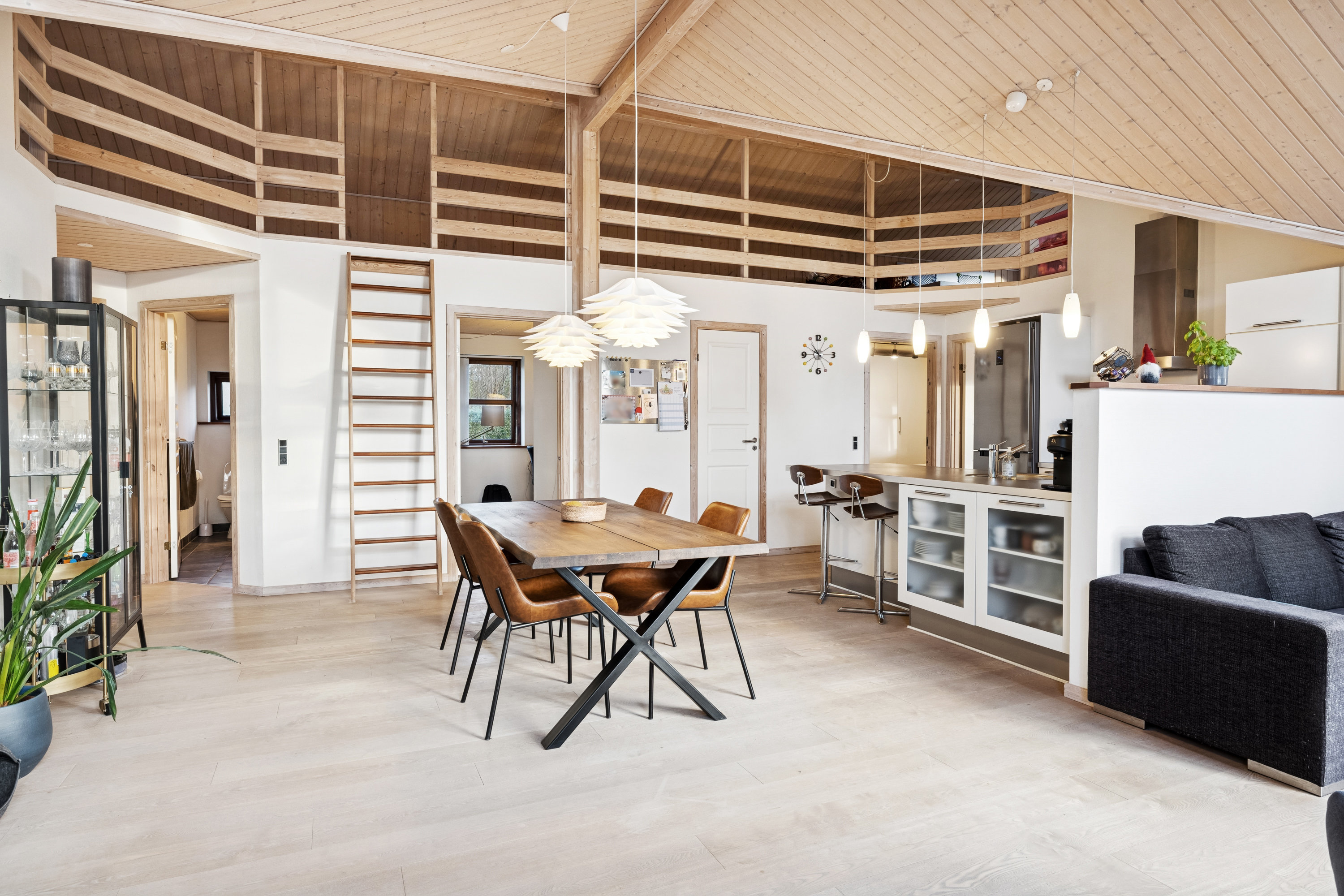 Fremhævet stue billede i fuldskærmstilstand. Billede af Blålyngen 11, 7470 Karup J