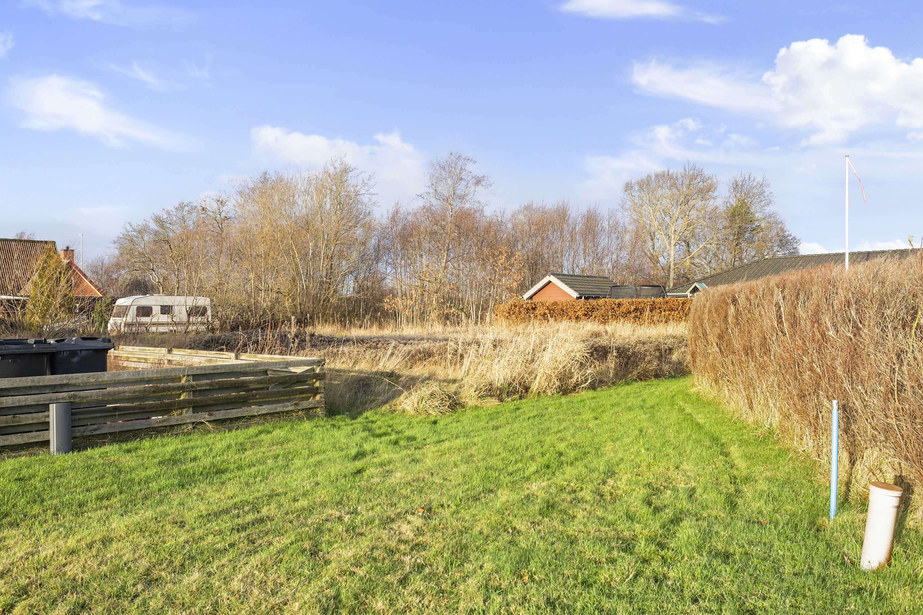 Fremhævet indkørsel billede i fuldskærmstilstand. Billede af Solsortevej 70, 9982 Ålbæk