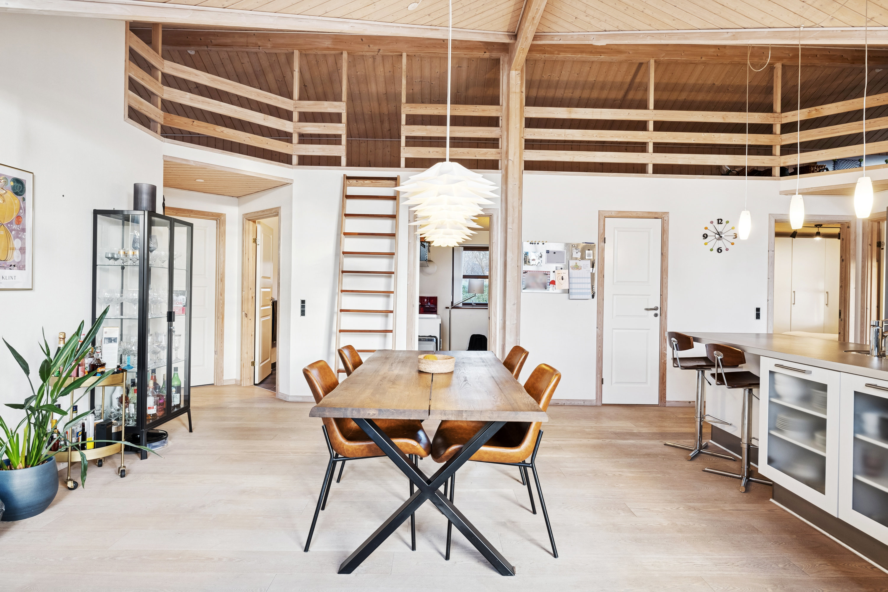 Fremhævet stue billede i fuldskærmstilstand. Billede af Blålyngen 11, 7470 Karup J