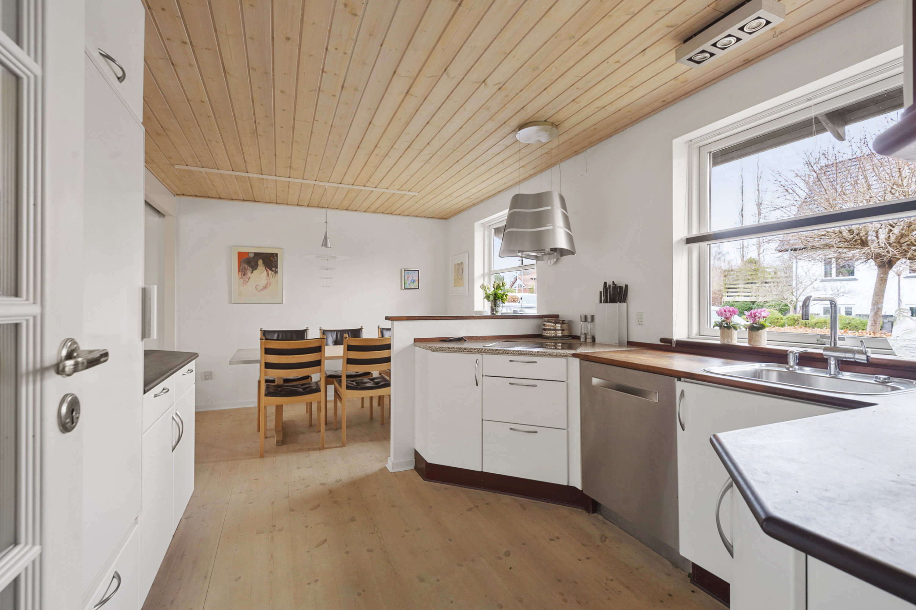 Fremhævet køkken billede i fuldskærmstilstand. Billede af Dybdalsvej 9, 6800 Varde