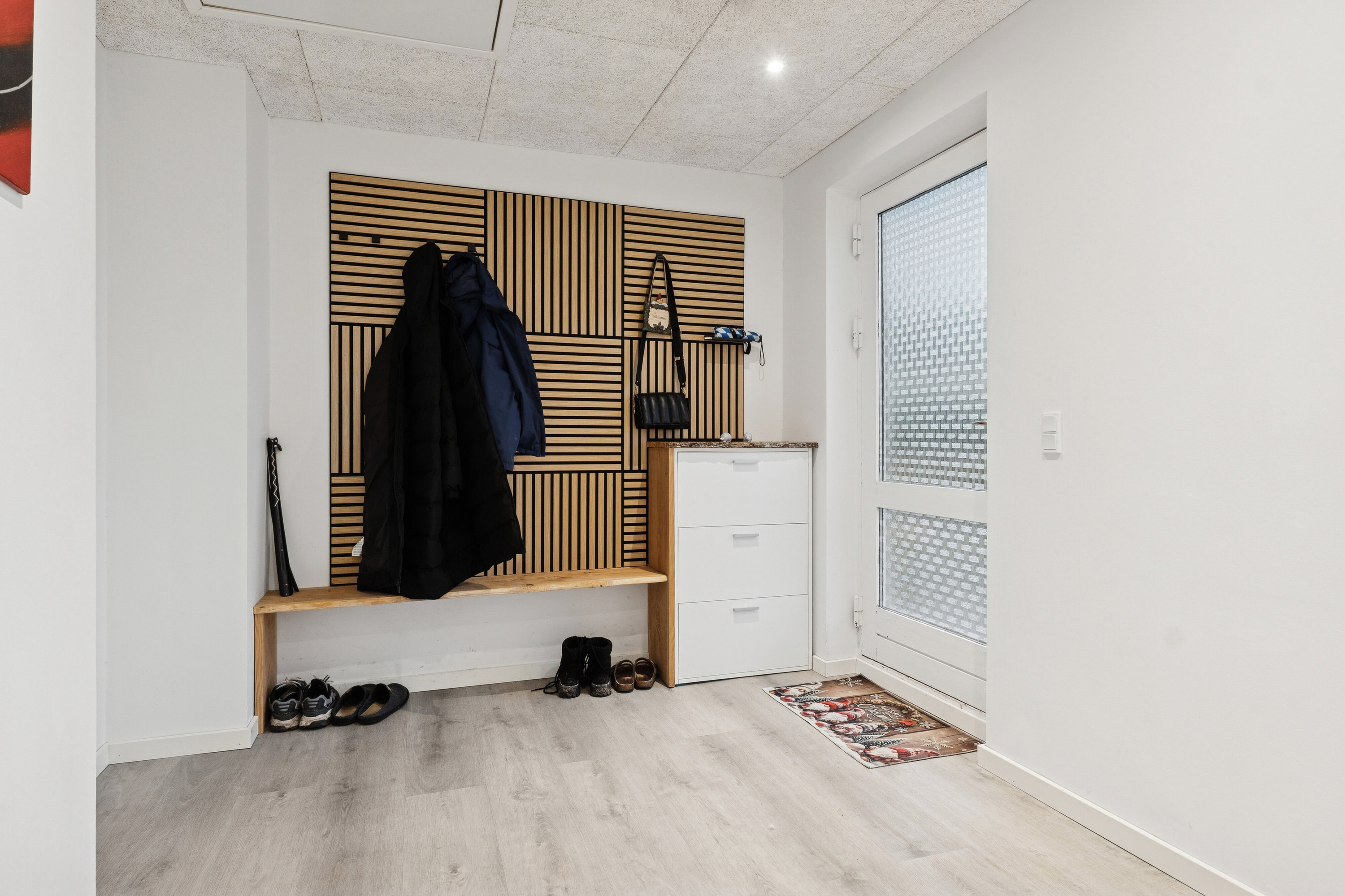 Fremhævet hall billede i fuldskærmstilstand. Billede af Stærvej 6, 4350 Ugerløse