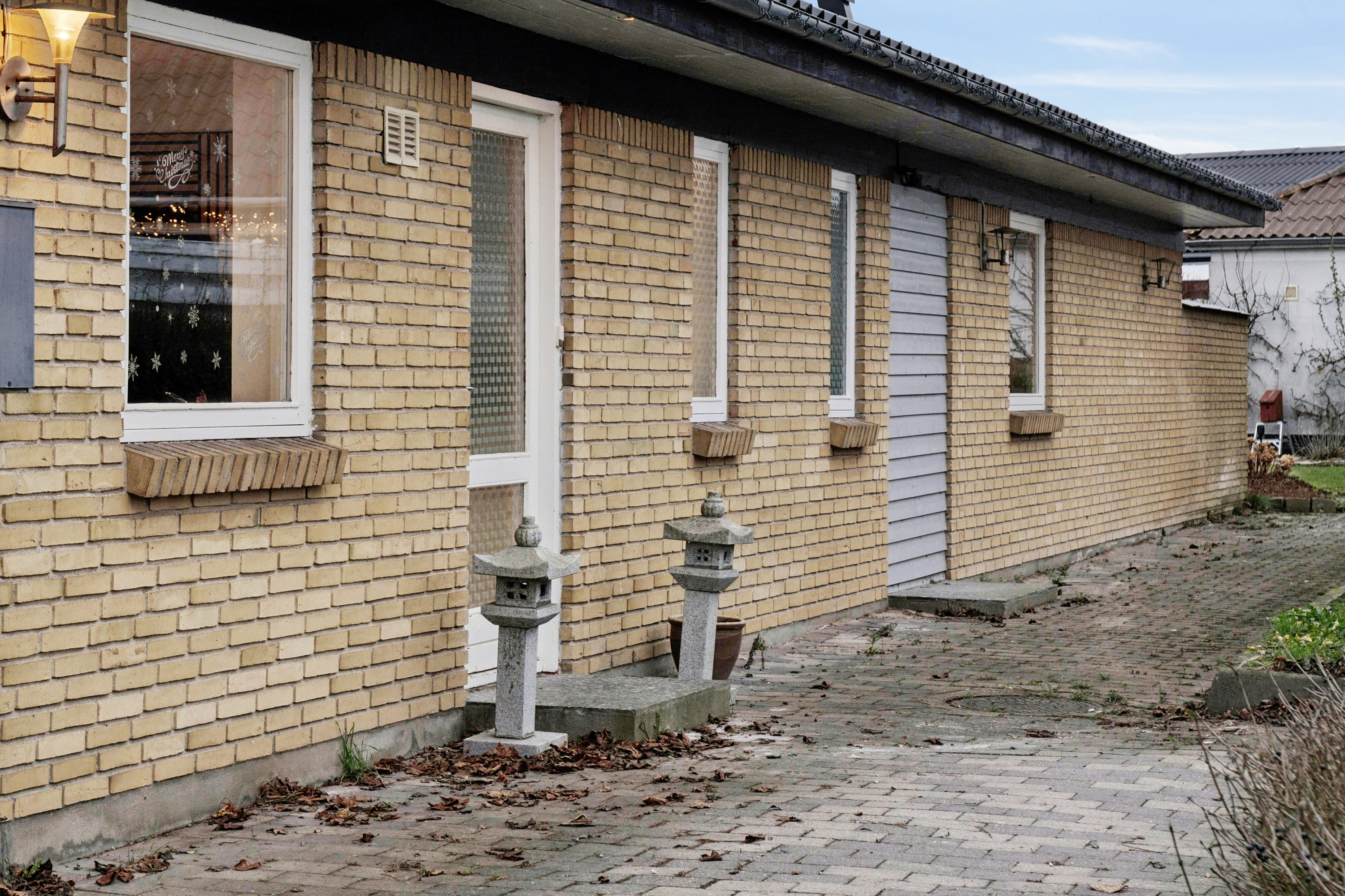 Fremhævet udendørs billede i fuldskærmstilstand. Billede af Stærvej 6, 4350 Ugerløse