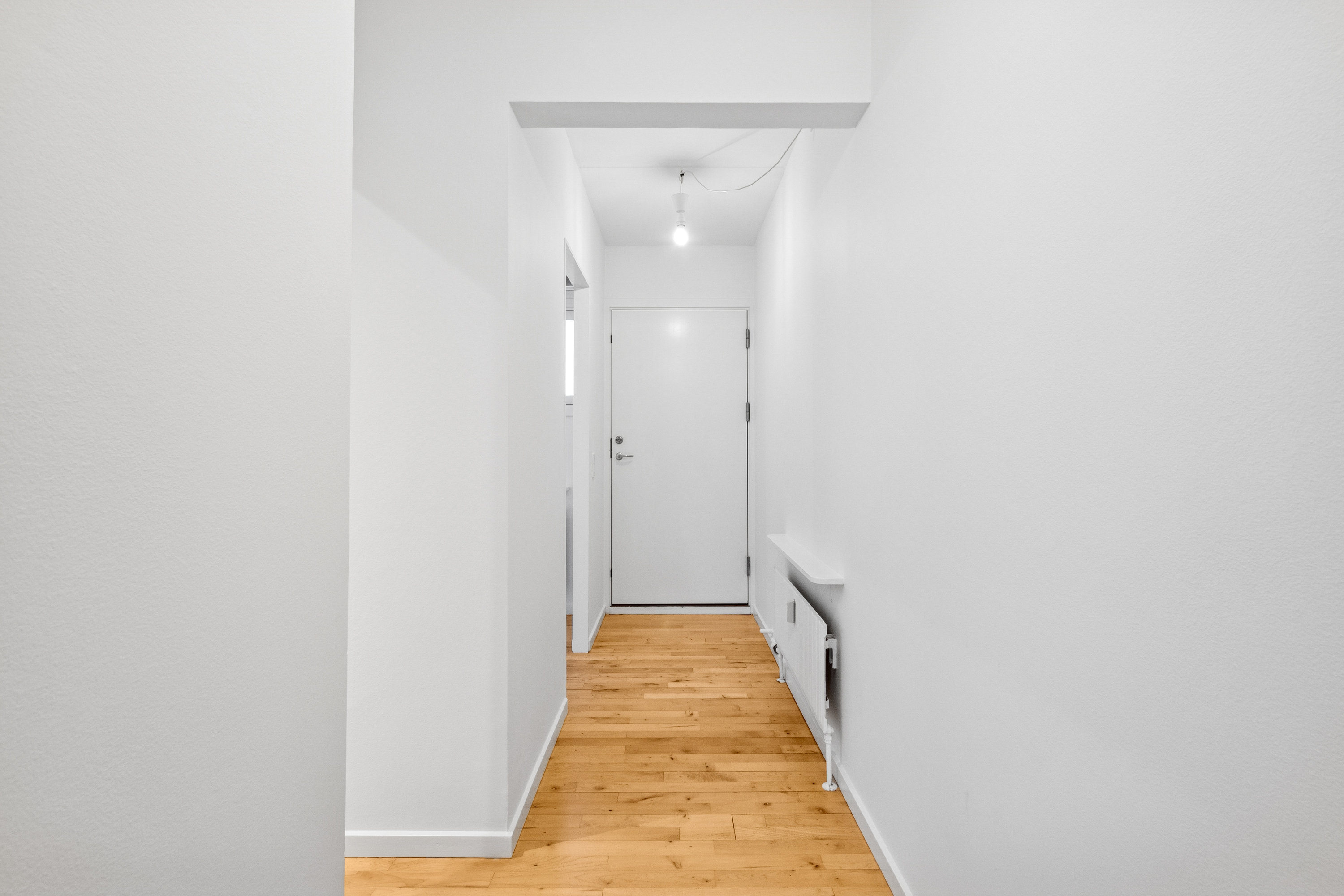 Fremhævet gang billede i fuldskærmstilstand. Billede af Vejlegårdsparken 52, st.. 2., 2665 Vallensbæk Strand