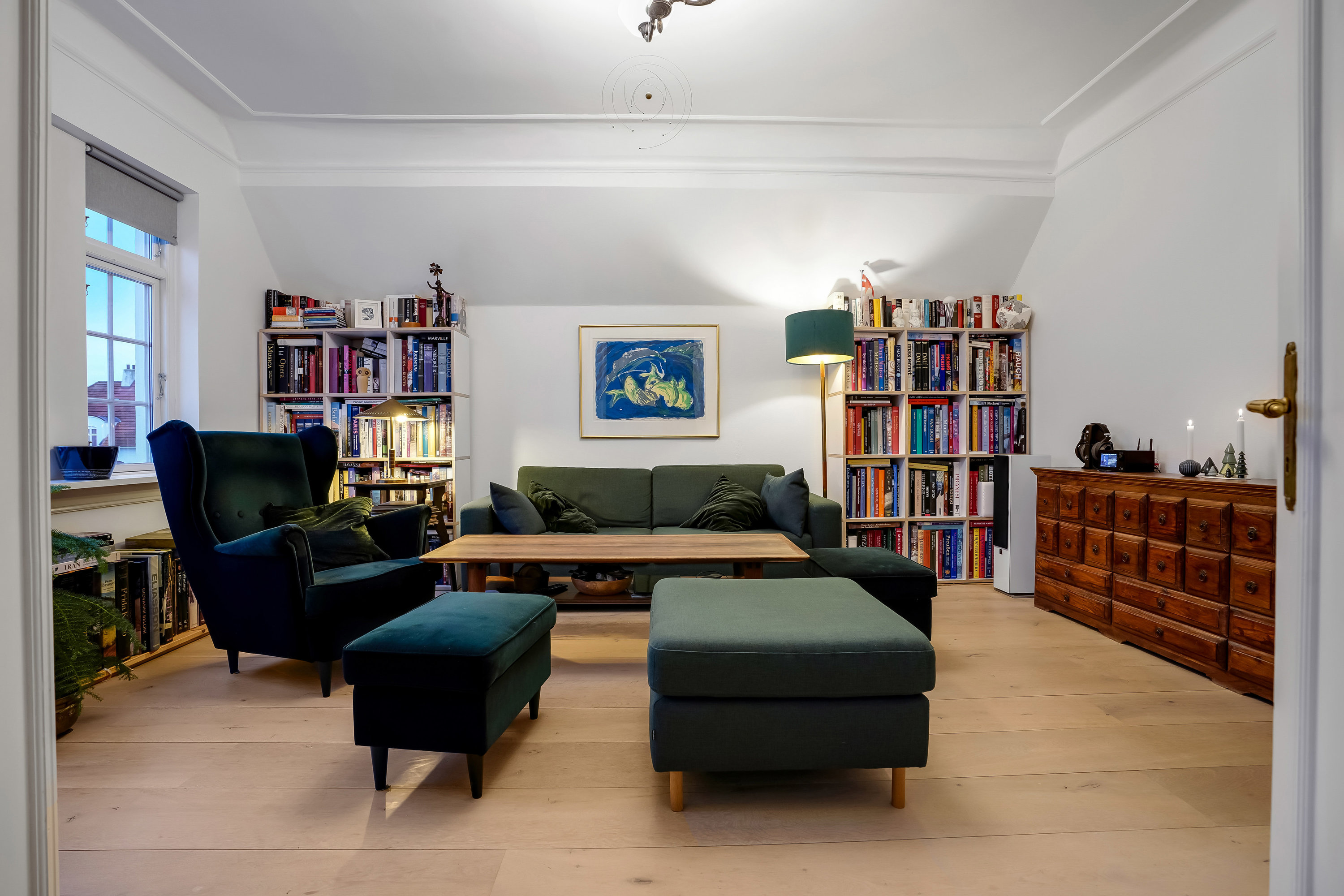 Fremhævet stue billede i fuldskærmstilstand. Billede af Kastanievej 55, 1., 5230 Odense M