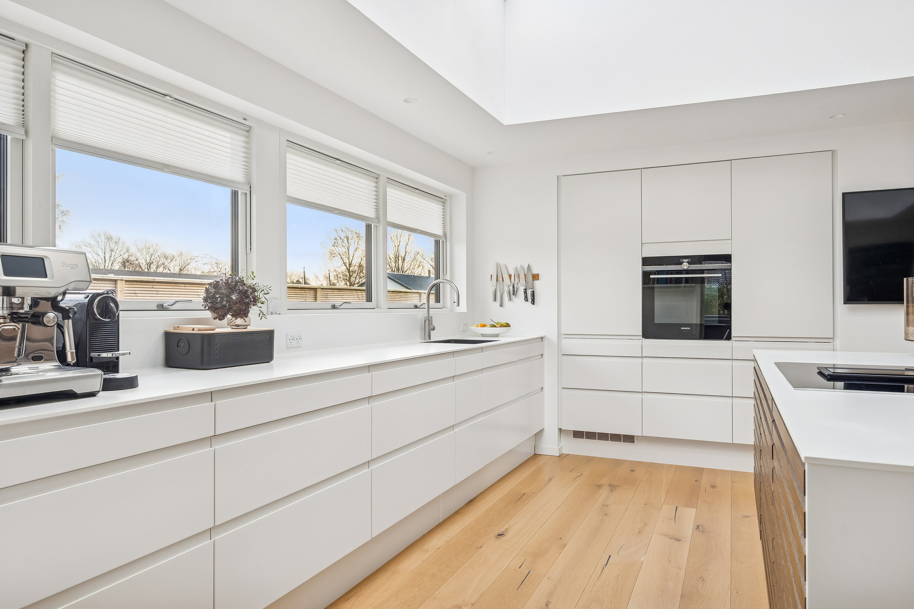 Fremhævet køkken billede i fuldskærmstilstand. Billede af Løvtoften 7, 2630 Taastrup