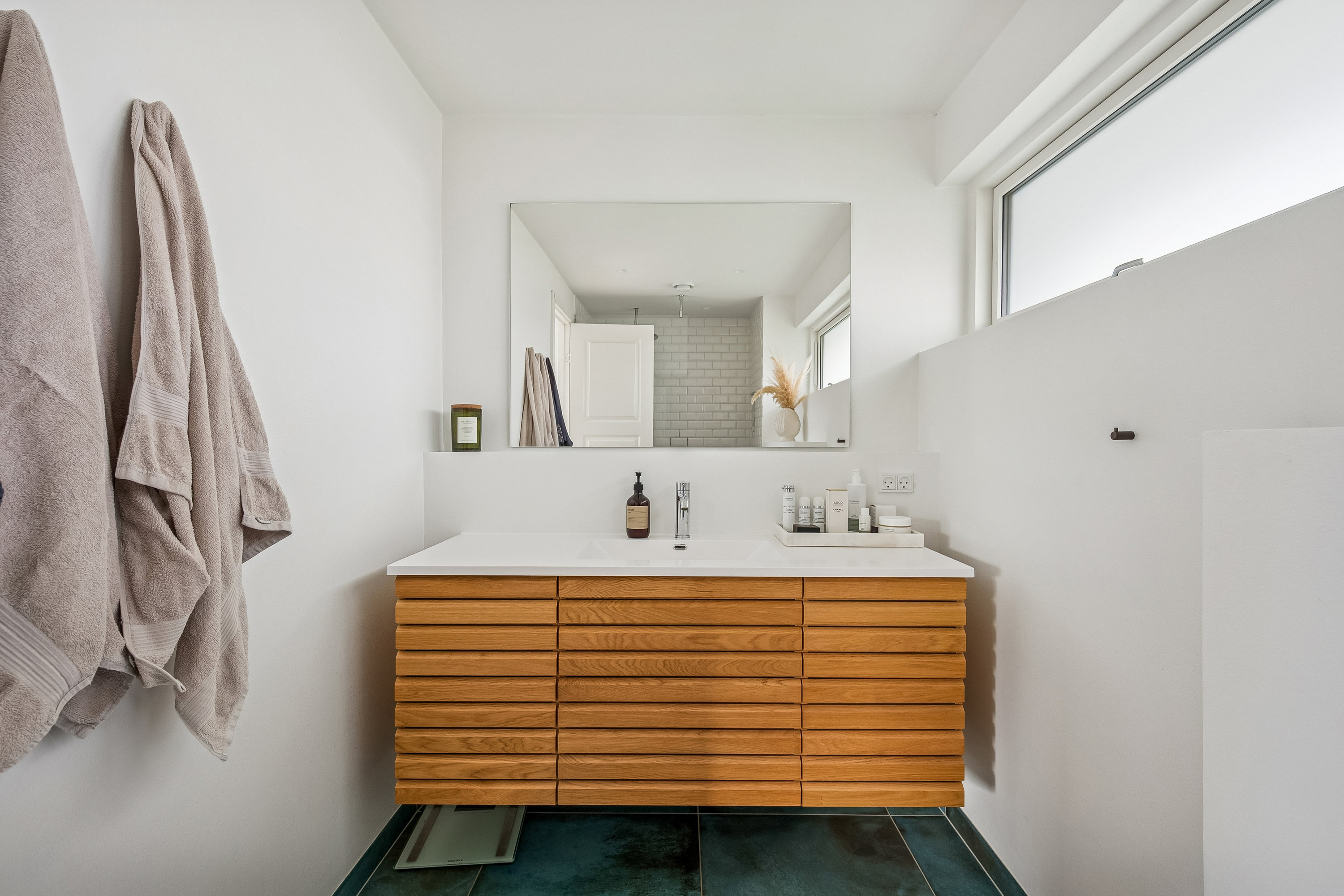 Fremhævet badeværelse billede i fuldskærmstilstand. Billede af Løvtoften 7, 2630 Taastrup