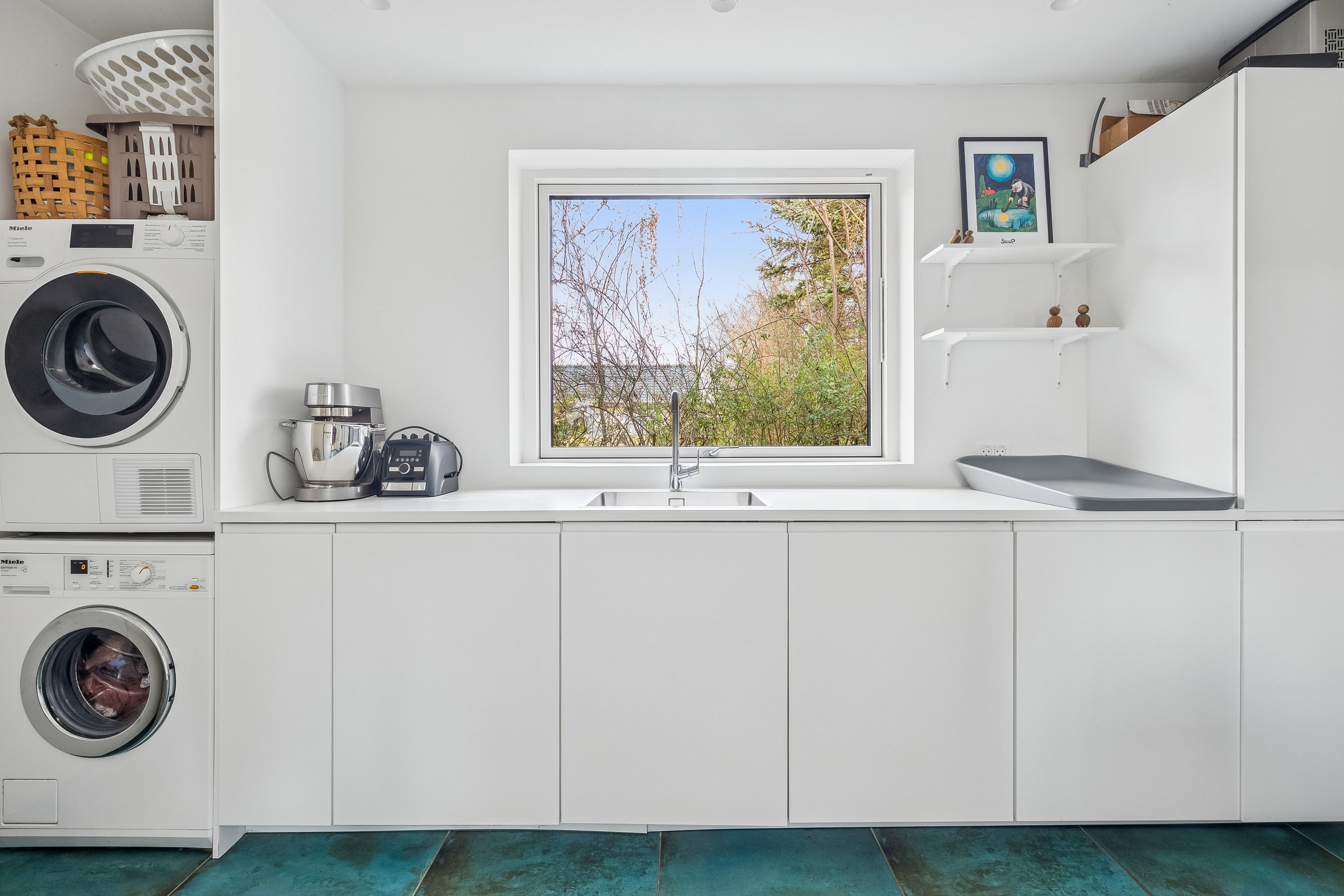 Fremhævet køkken billede i fuldskærmstilstand. Billede af Løvtoften 7, 2630 Taastrup