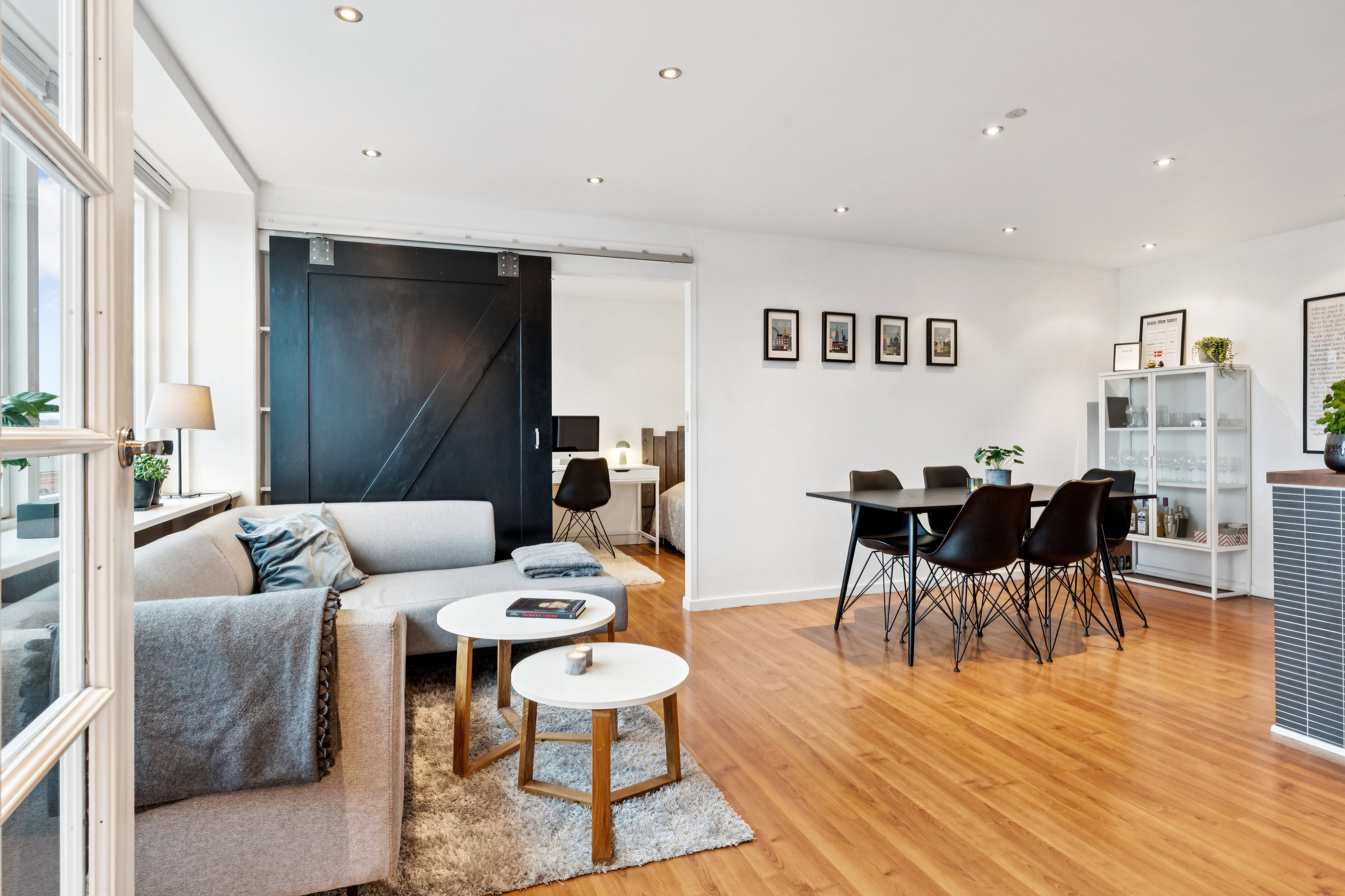 Miniaturebillede 1: stue. Billede af Vesterbro 127, 4. 406., 9000 Aalborg