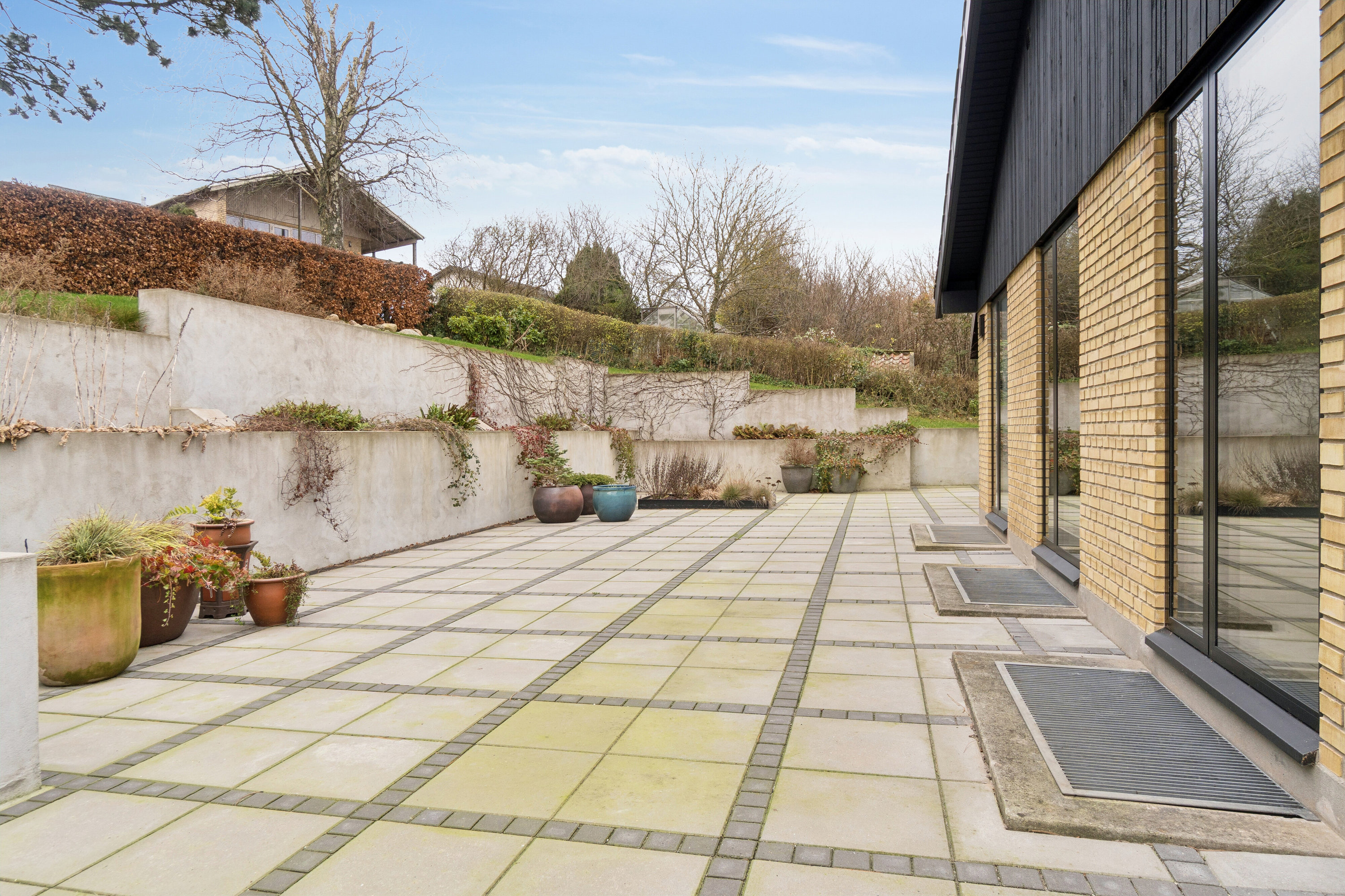 Fremhævet udendørs billede i fuldskærmstilstand. Billede af Filippavej 25, 8270 Højbjerg