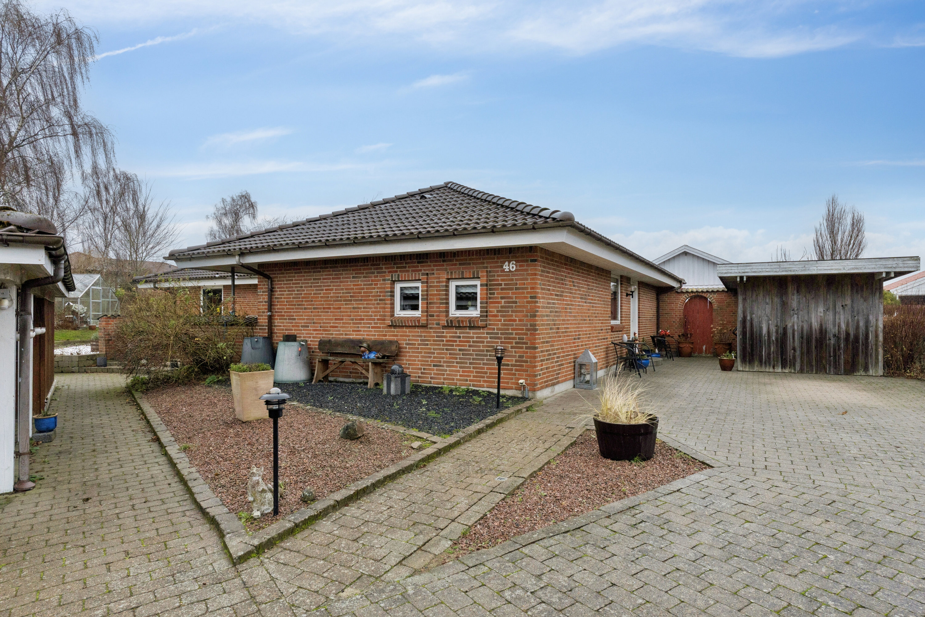 Fremhævet set fra vejen billede i fuldskærmstilstand. Billede af Ulstedboparken 46, 9870 Sindal