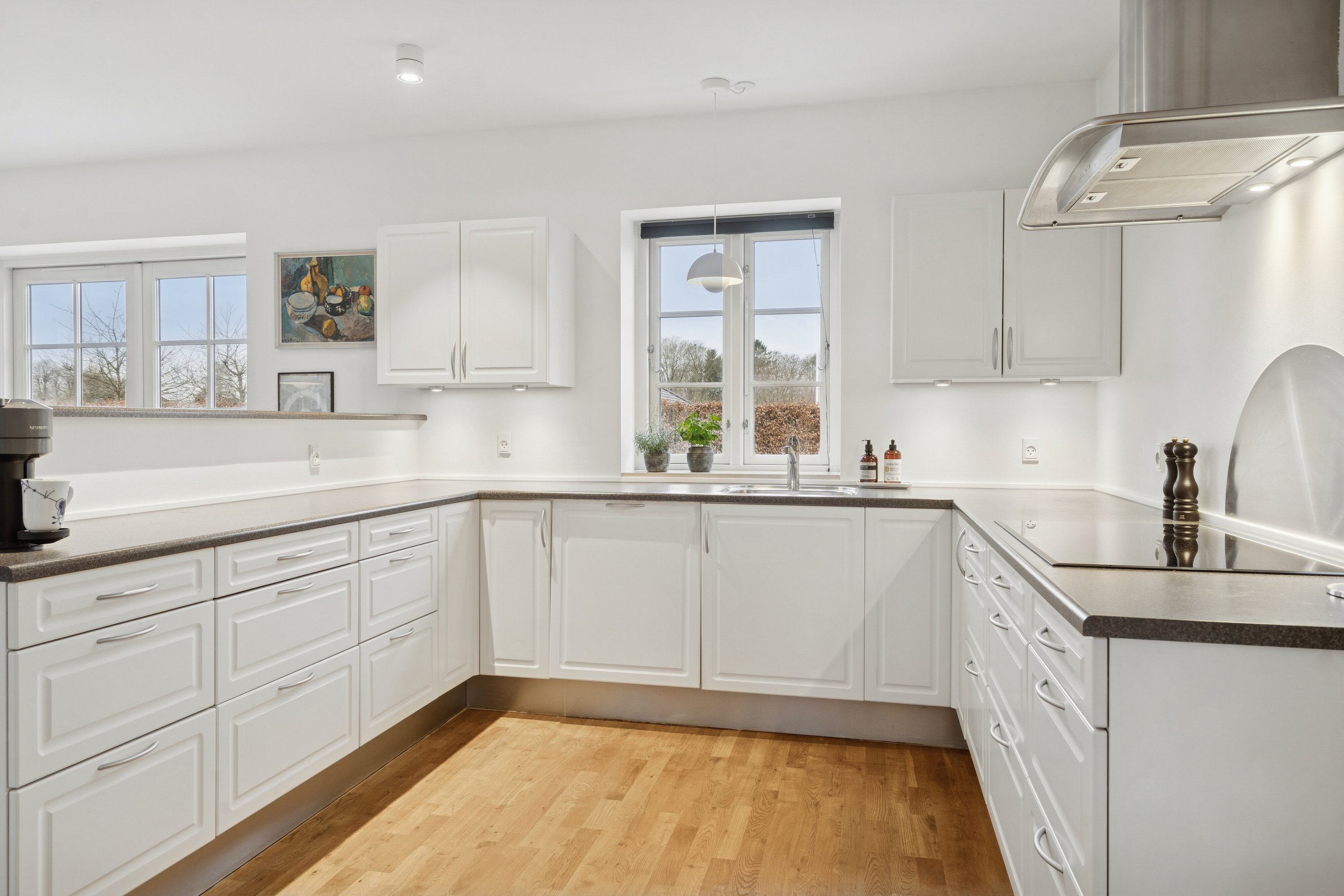 Fremhævet køkken billede i fuldskærmstilstand. Billede af Kirkeløkken 14, Nørre Søby, 5792 Årslev