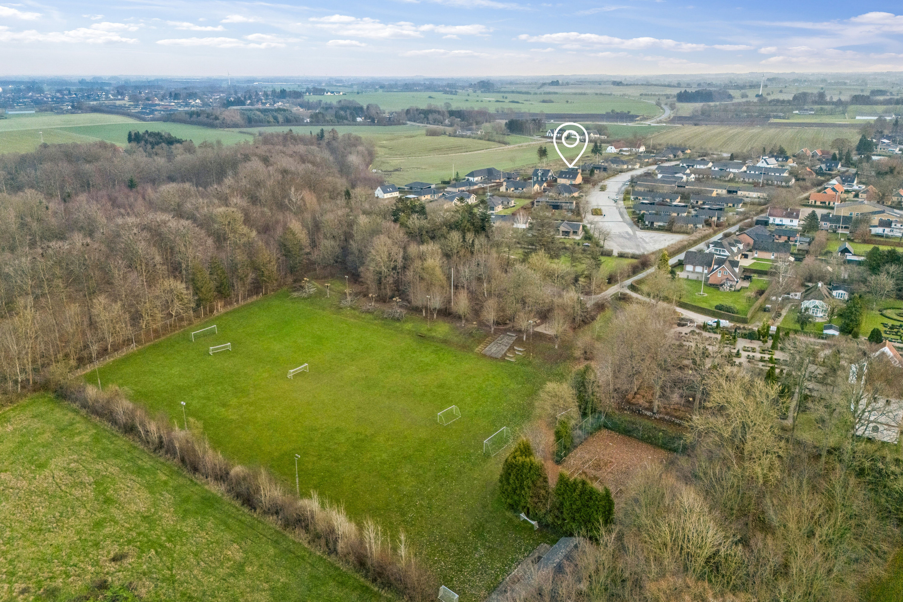 Fremhævet luftfoto billede i fuldskærmstilstand. Billede af Kirkeløkken 14, Nørre Søby, 5792 Årslev