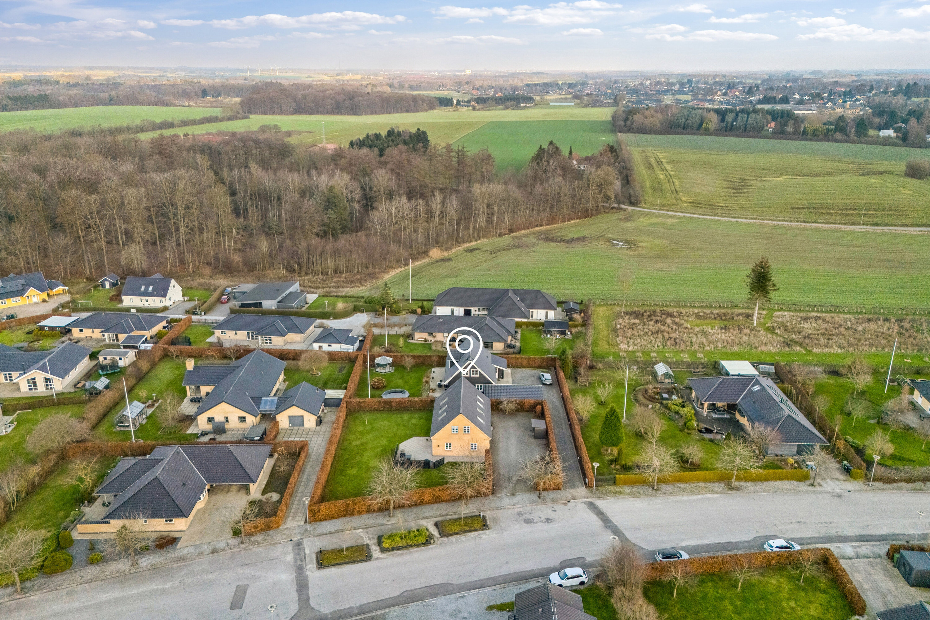 Fremhævet luftfoto billede i fuldskærmstilstand. Billede af Kirkeløkken 14, Nørre Søby, 5792 Årslev