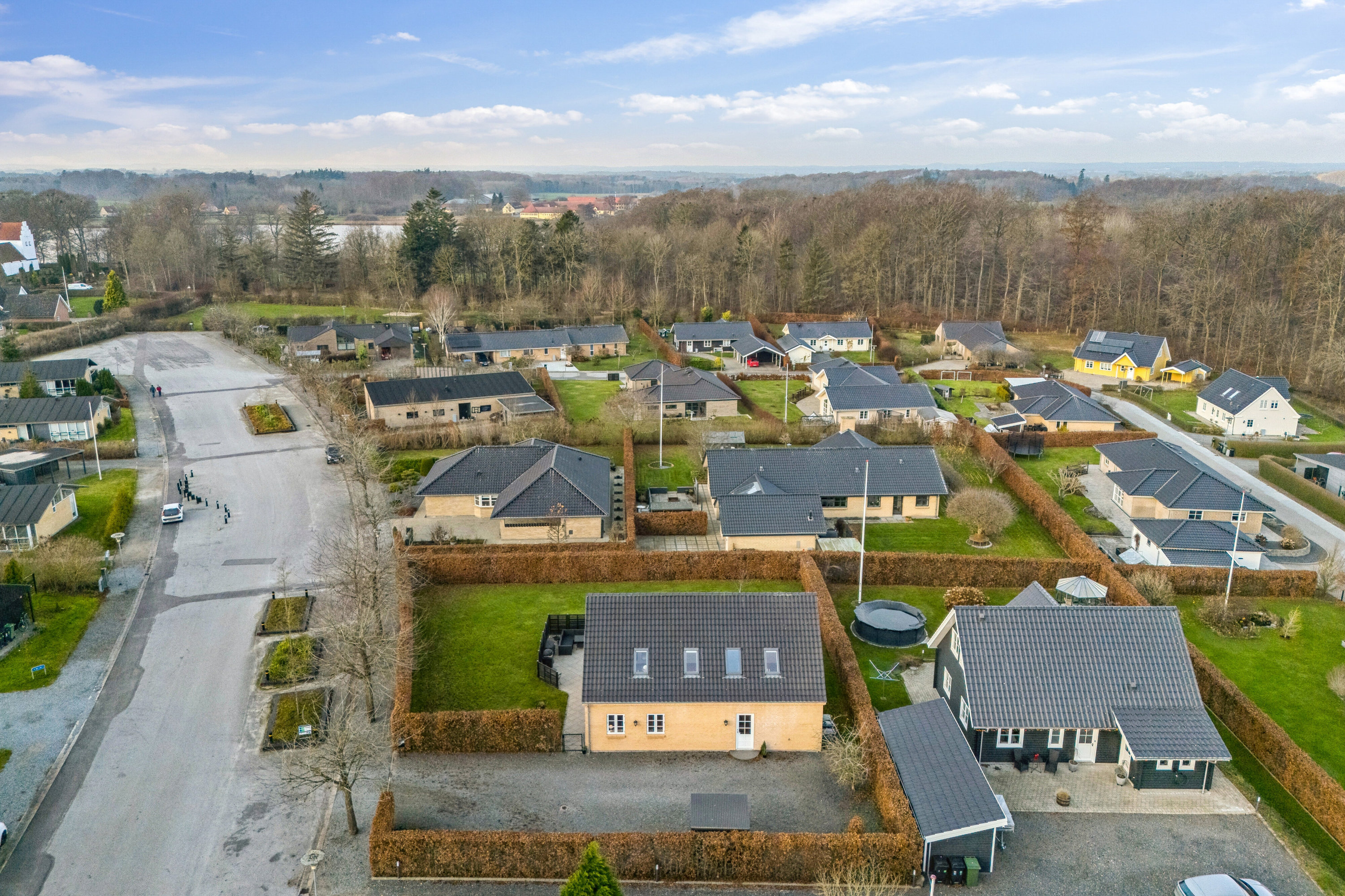 Fremhævet luftfoto billede i fuldskærmstilstand. Billede af Kirkeløkken 14, Nørre Søby, 5792 Årslev