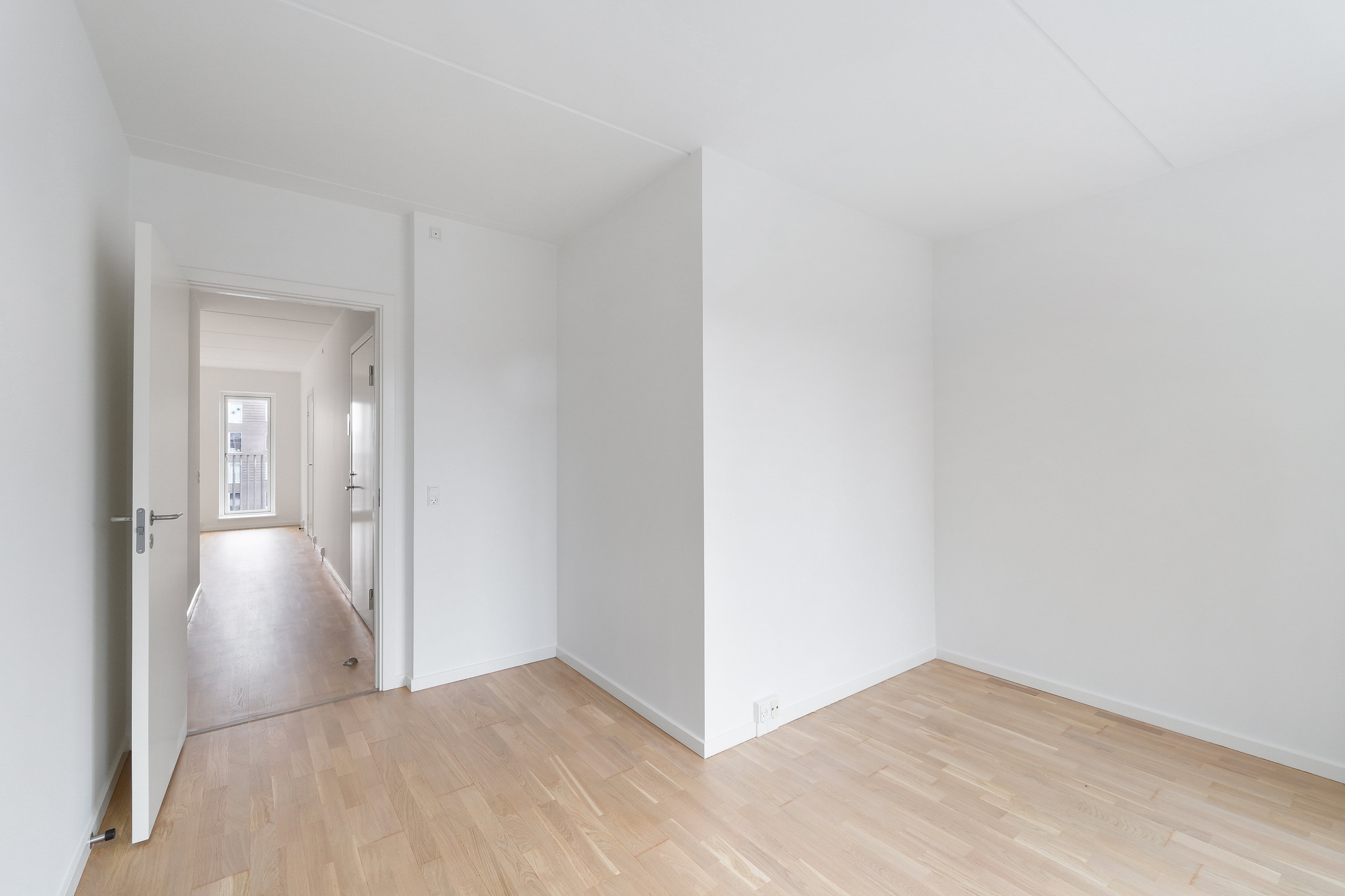 Fremhævet andet billede i fuldskærmstilstand. Billede af C.F. Møllers Allé 98, 4. th., 2300 København S