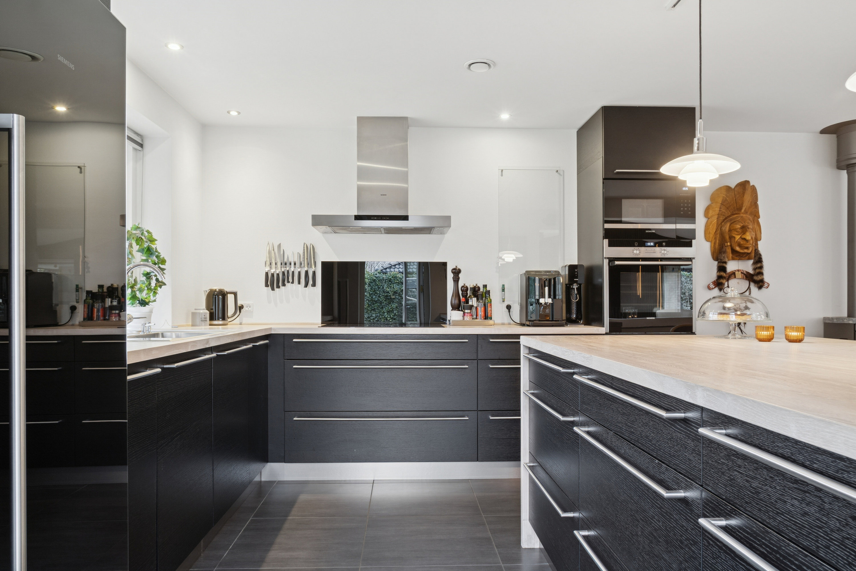 Fremhævet køkken billede i fuldskærmstilstand. Billede af Tværdalen 12, 4040 Jyllinge