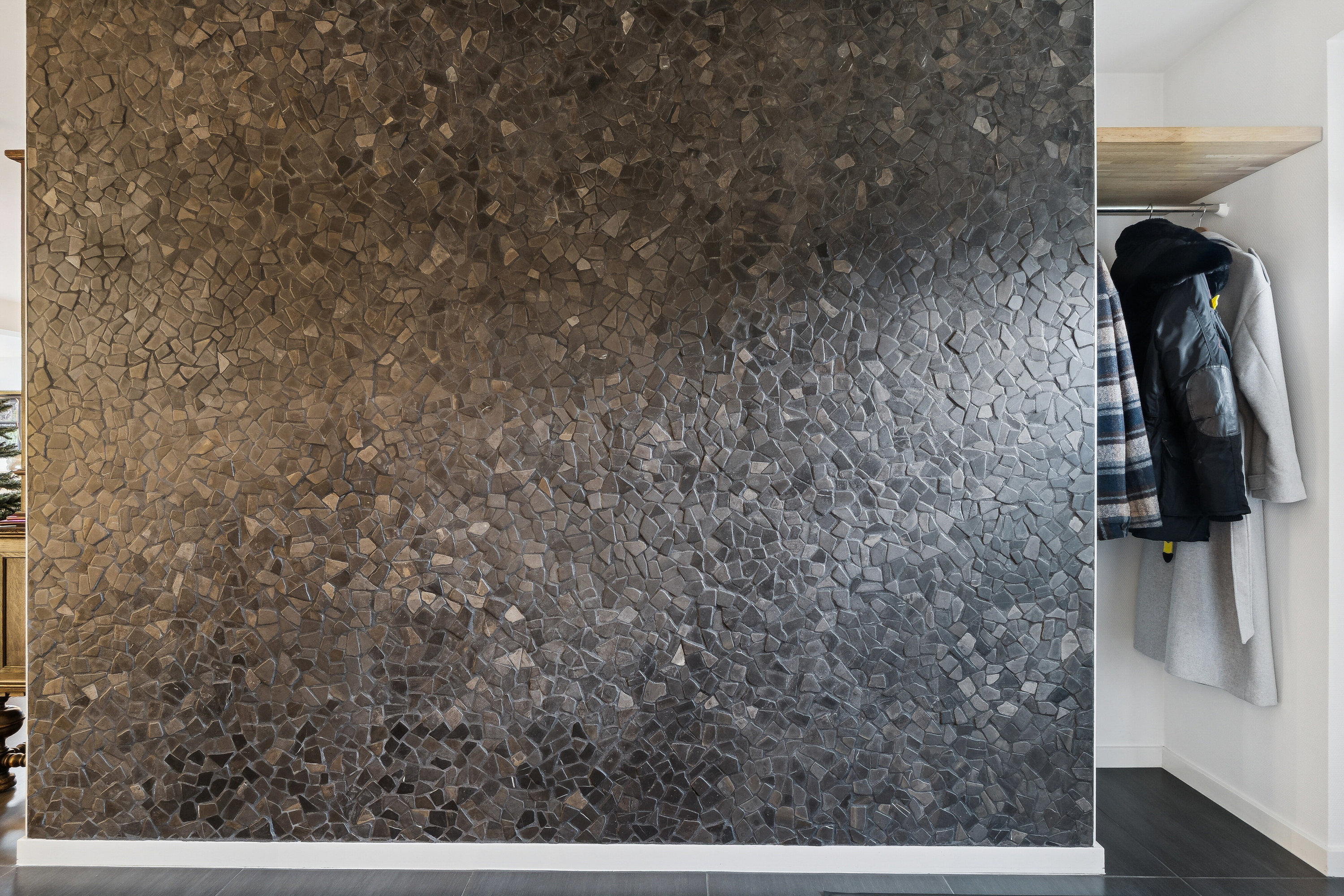 Fremhævet indendørs billede i fuldskærmstilstand. Billede af Tværdalen 12, 4040 Jyllinge