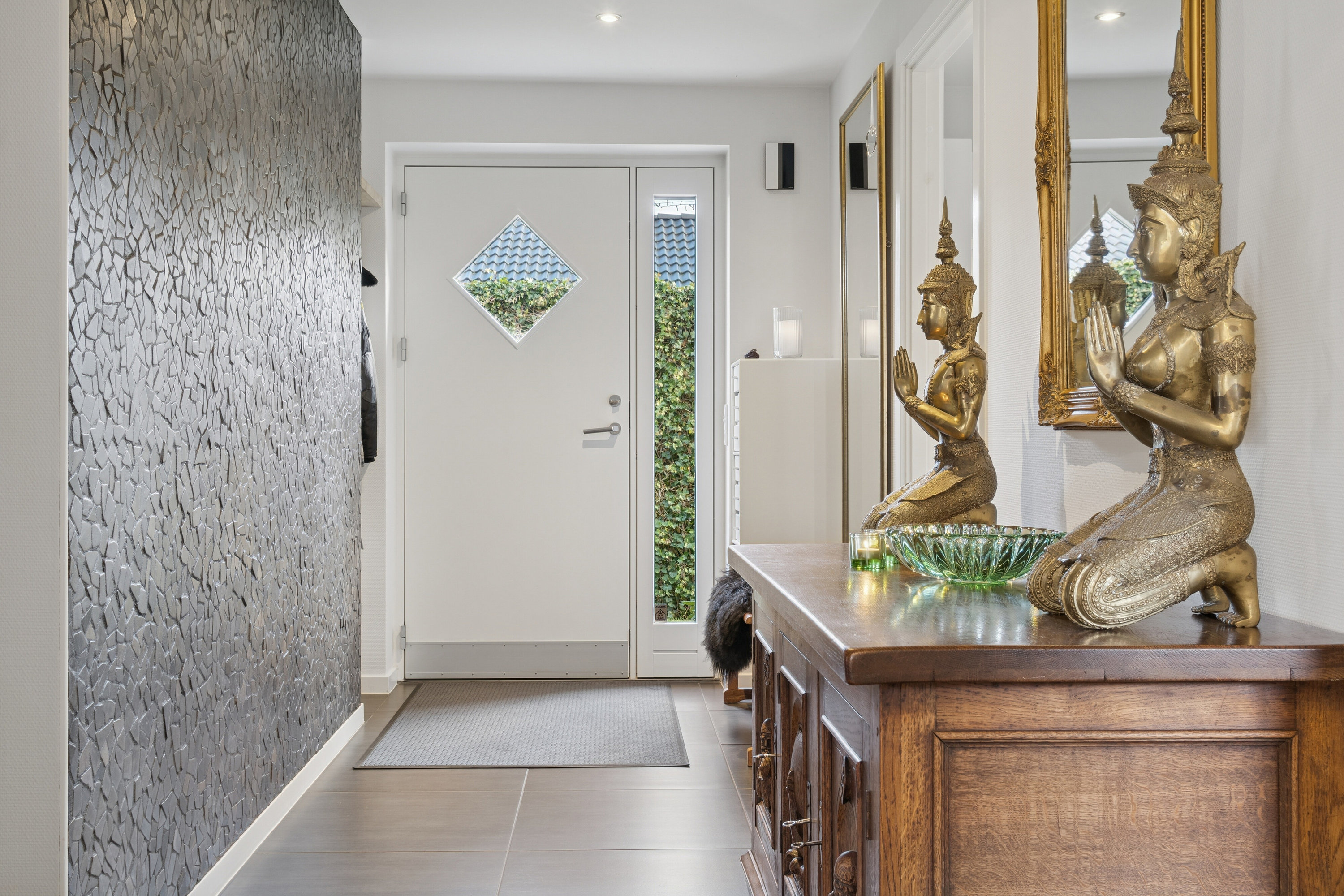 Fremhævet soveværelse billede i fuldskærmstilstand. Billede af Tværdalen 12, 4040 Jyllinge