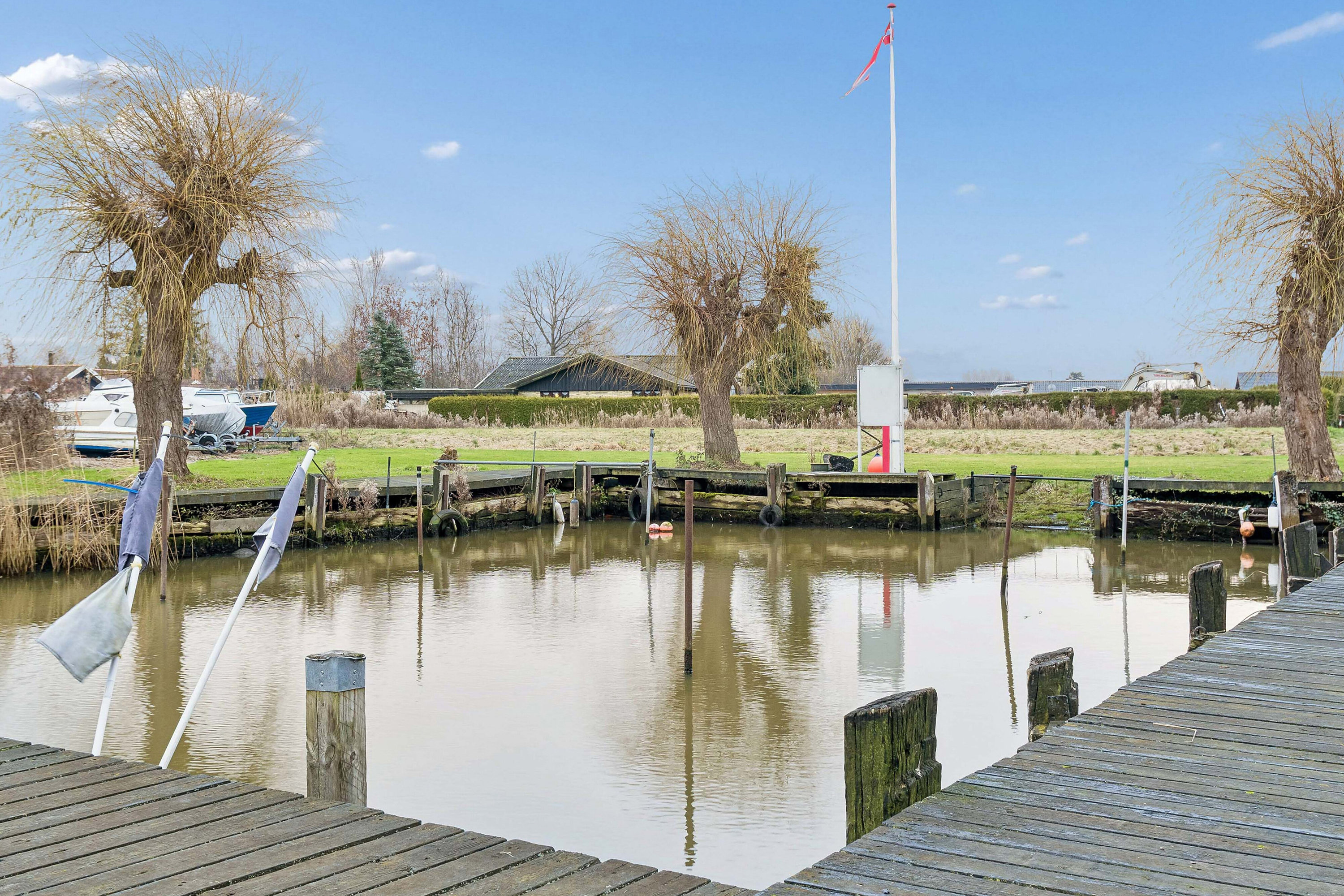 Fremhævet terrasse billede i fuldskærmstilstand. Billede af Tværdalen 12, 4040 Jyllinge
