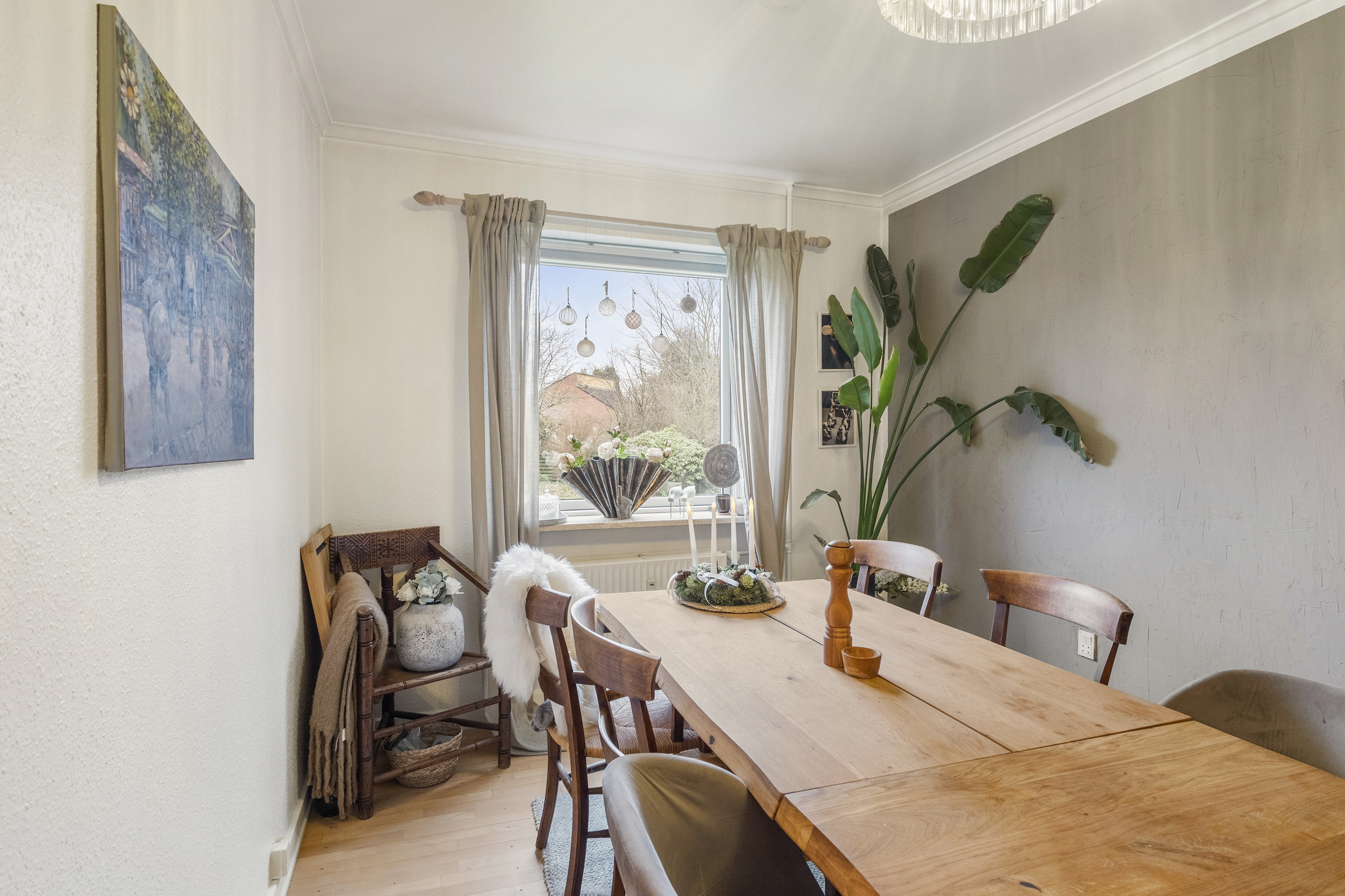 Fremhævet spisestue billede i fuldskærmstilstand. Billede af Lindegårdsvej 30C, st.. tv., 2920 Charlottenlund