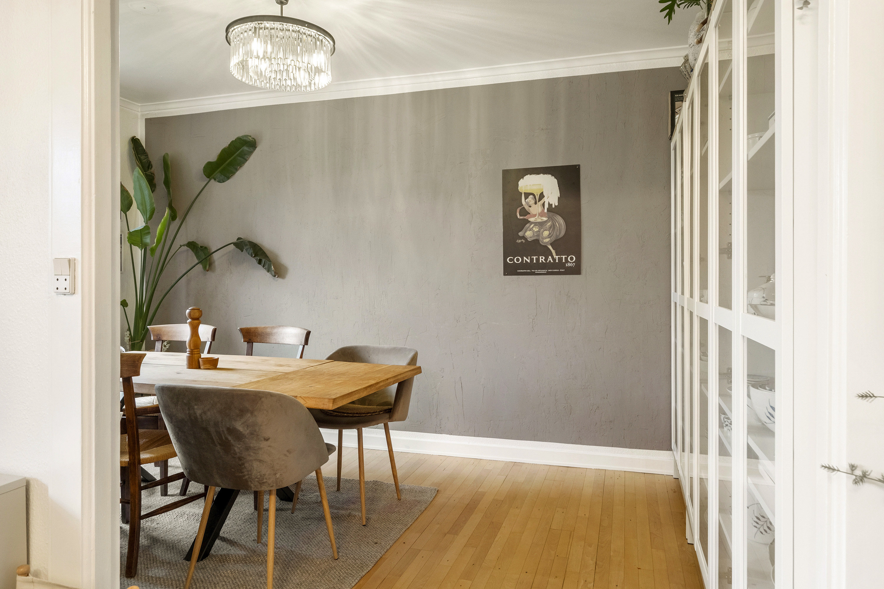 Fremhævet spisestue billede i fuldskærmstilstand. Billede af Lindegårdsvej 30C, st.. tv., 2920 Charlottenlund