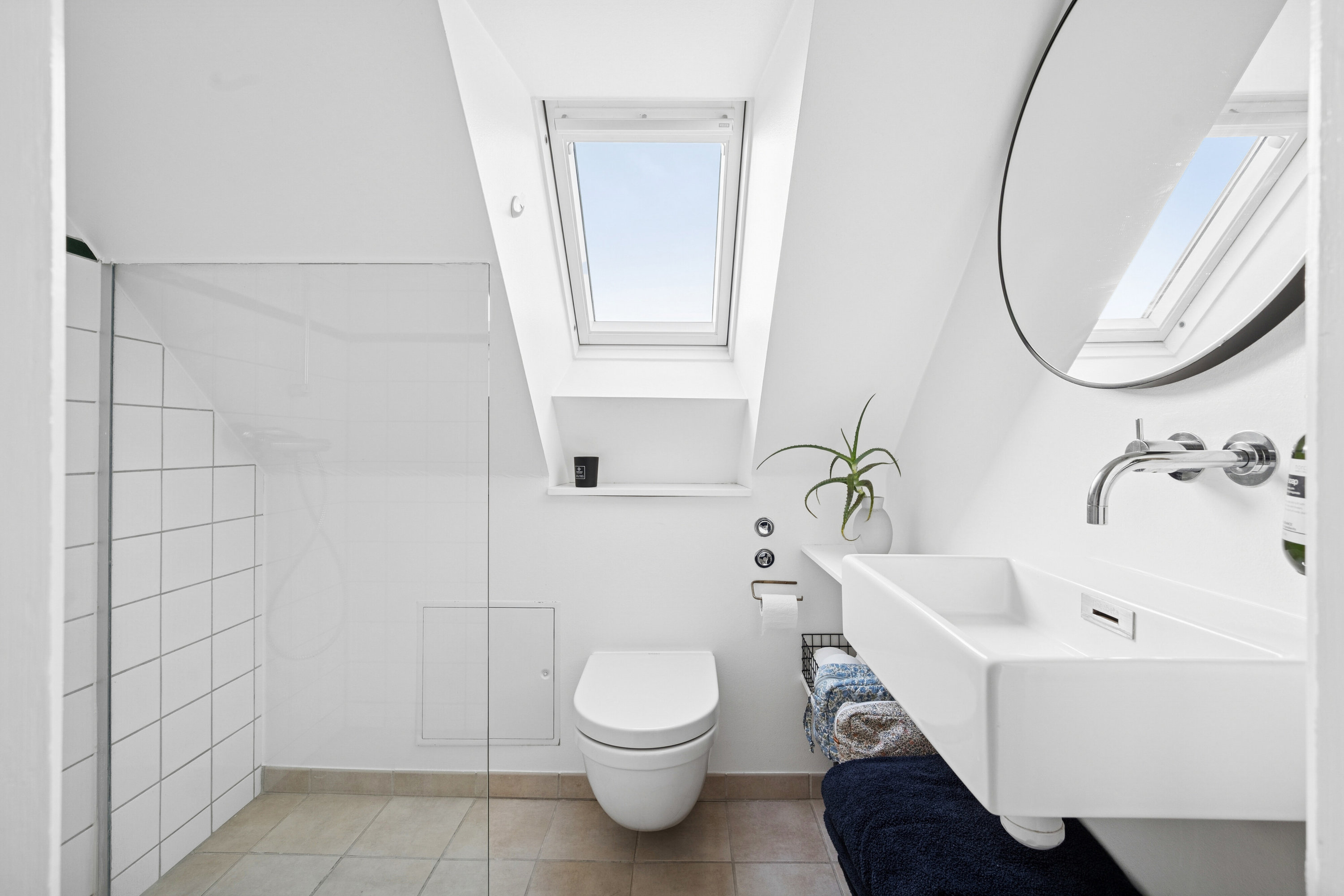 Fremhævet badeværelse billede i fuldskærmstilstand. Billede af Parcelvej 88A, 2830 Virum