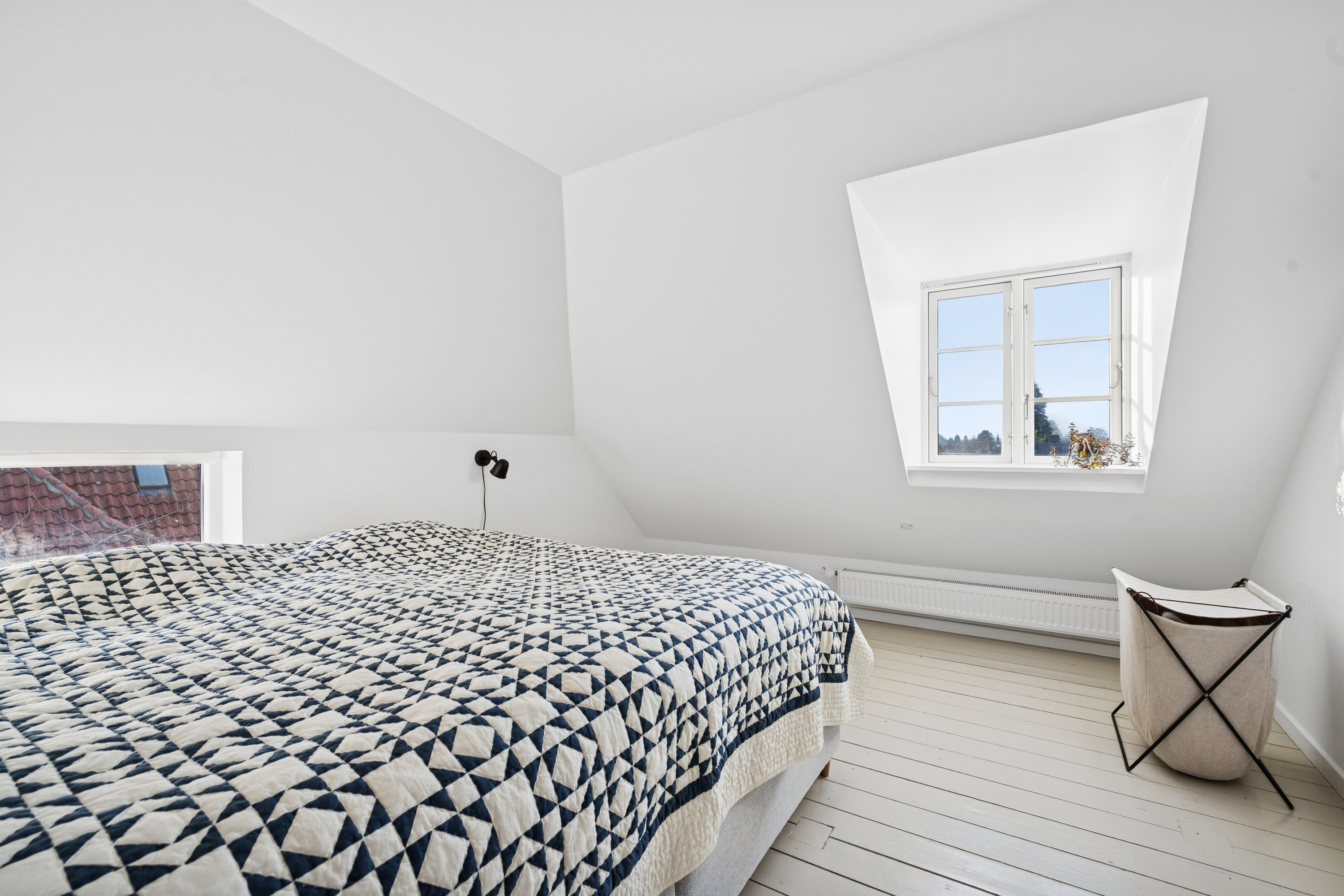 Fremhævet soveværelse billede i fuldskærmstilstand. Billede af Parcelvej 88A, 2830 Virum