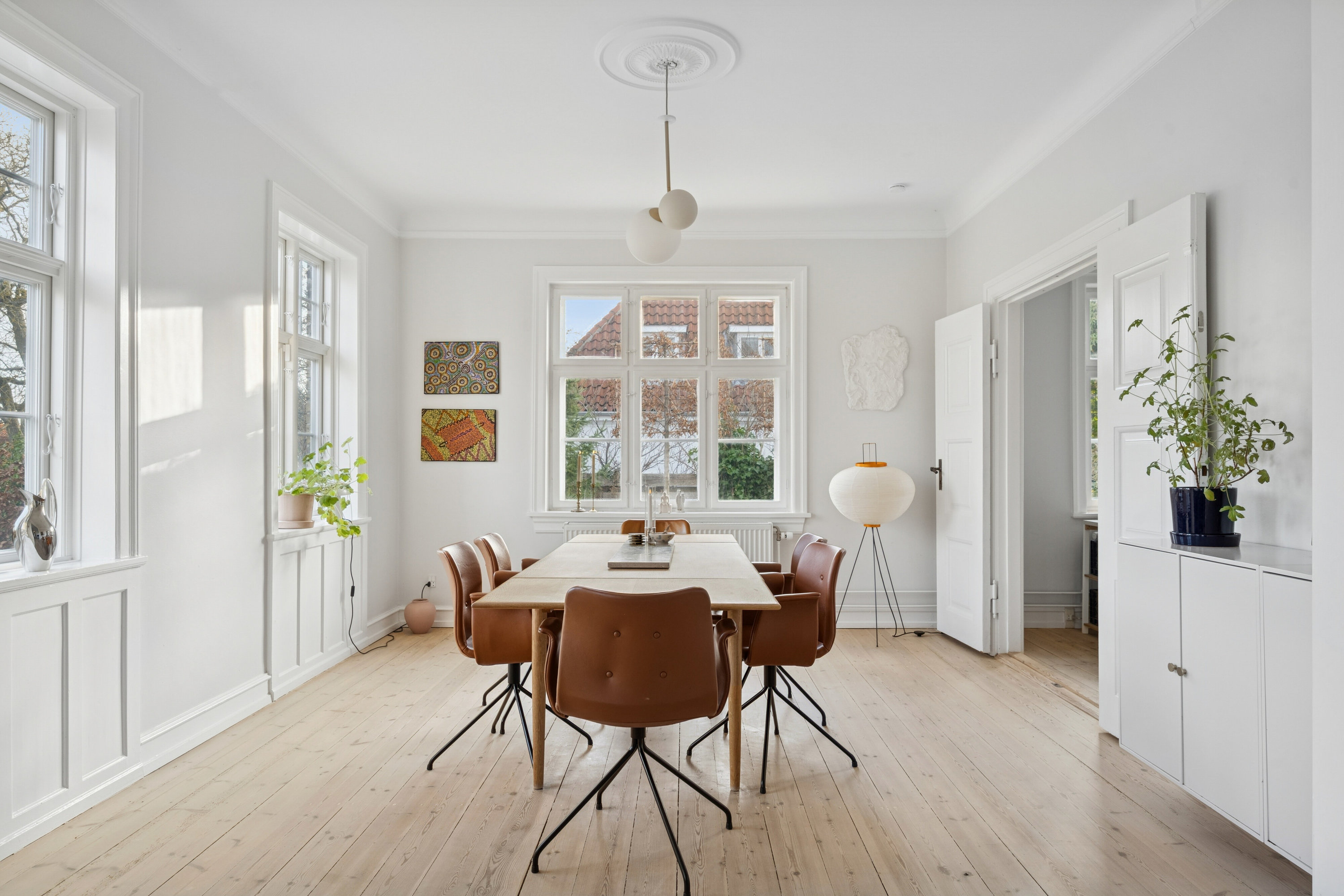 Fremhævet spisestue billede i fuldskærmstilstand. Billede af Parcelvej 88A, 2830 Virum