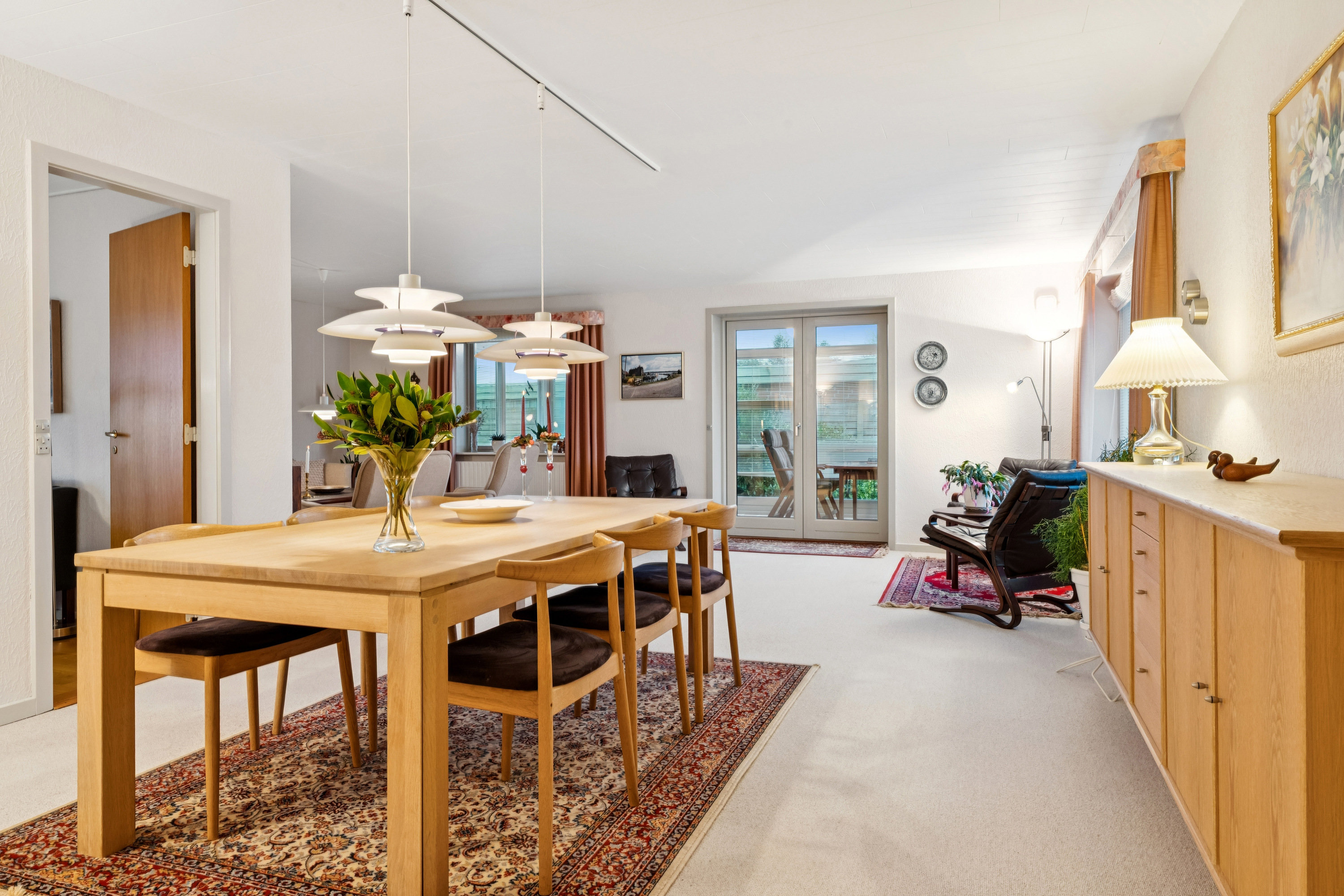 Fremhævet stue billede i fuldskærmstilstand. Billede af Bjergfyrvej 9, 9200 Aalborg SV