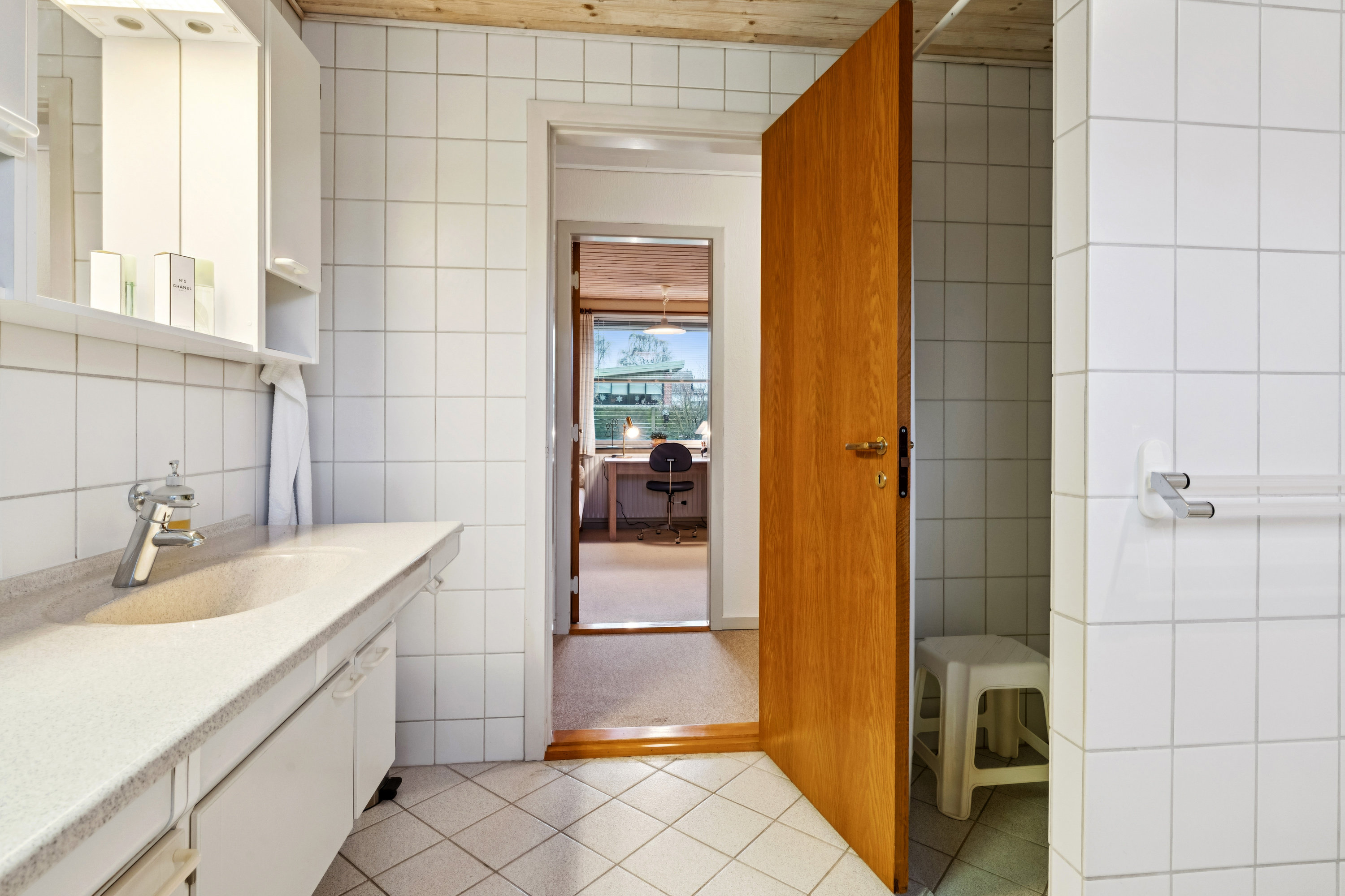 Fremhævet badeværelse billede i fuldskærmstilstand. Billede af Bjergfyrvej 9, 9200 Aalborg SV