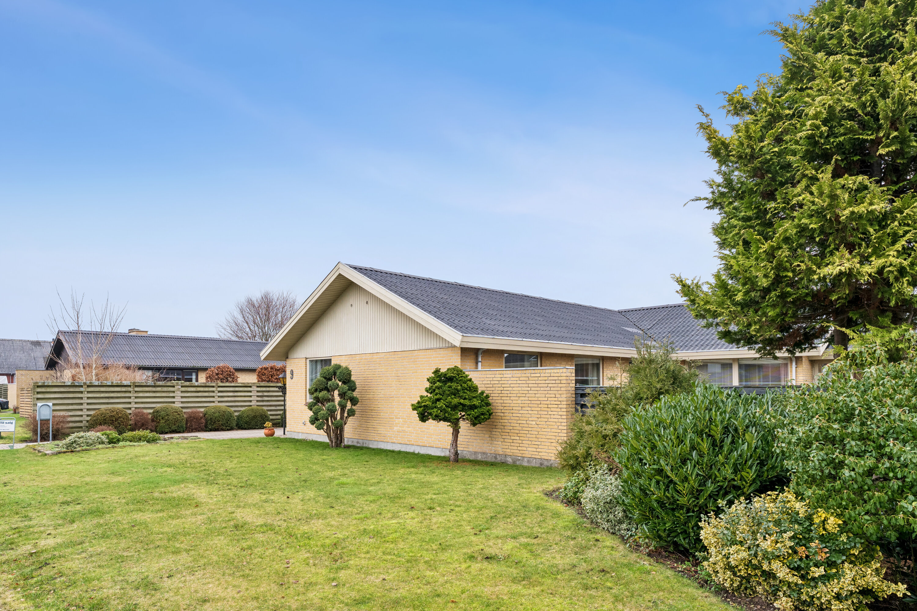 Fremhævet andet billede i fuldskærmstilstand. Billede af Bjergfyrvej 9, 9200 Aalborg SV