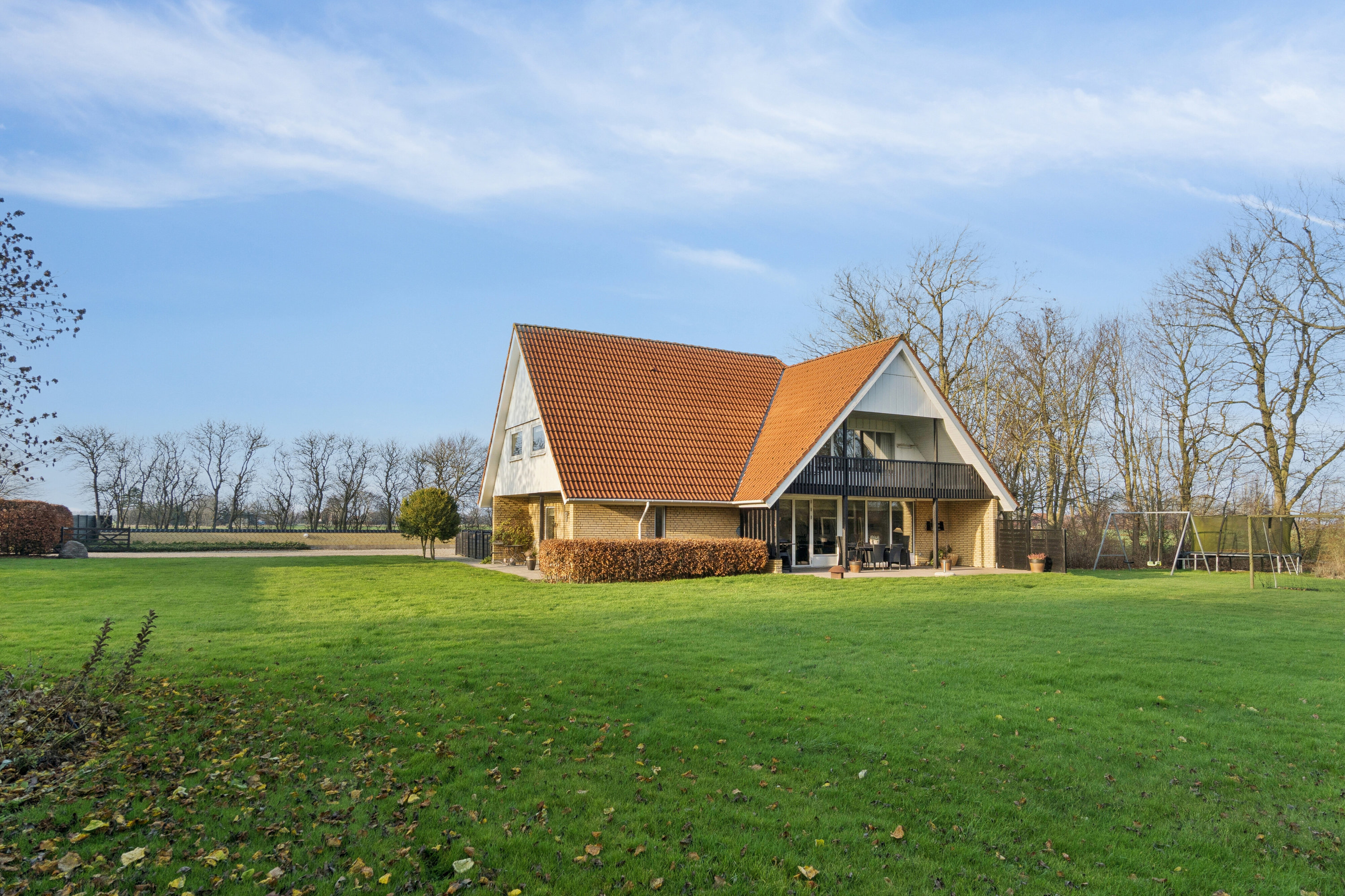 Miniaturebillede 2: set fra haven. Billede af Aldershvilevej 2, V Helsinge, 4281 Gørlev